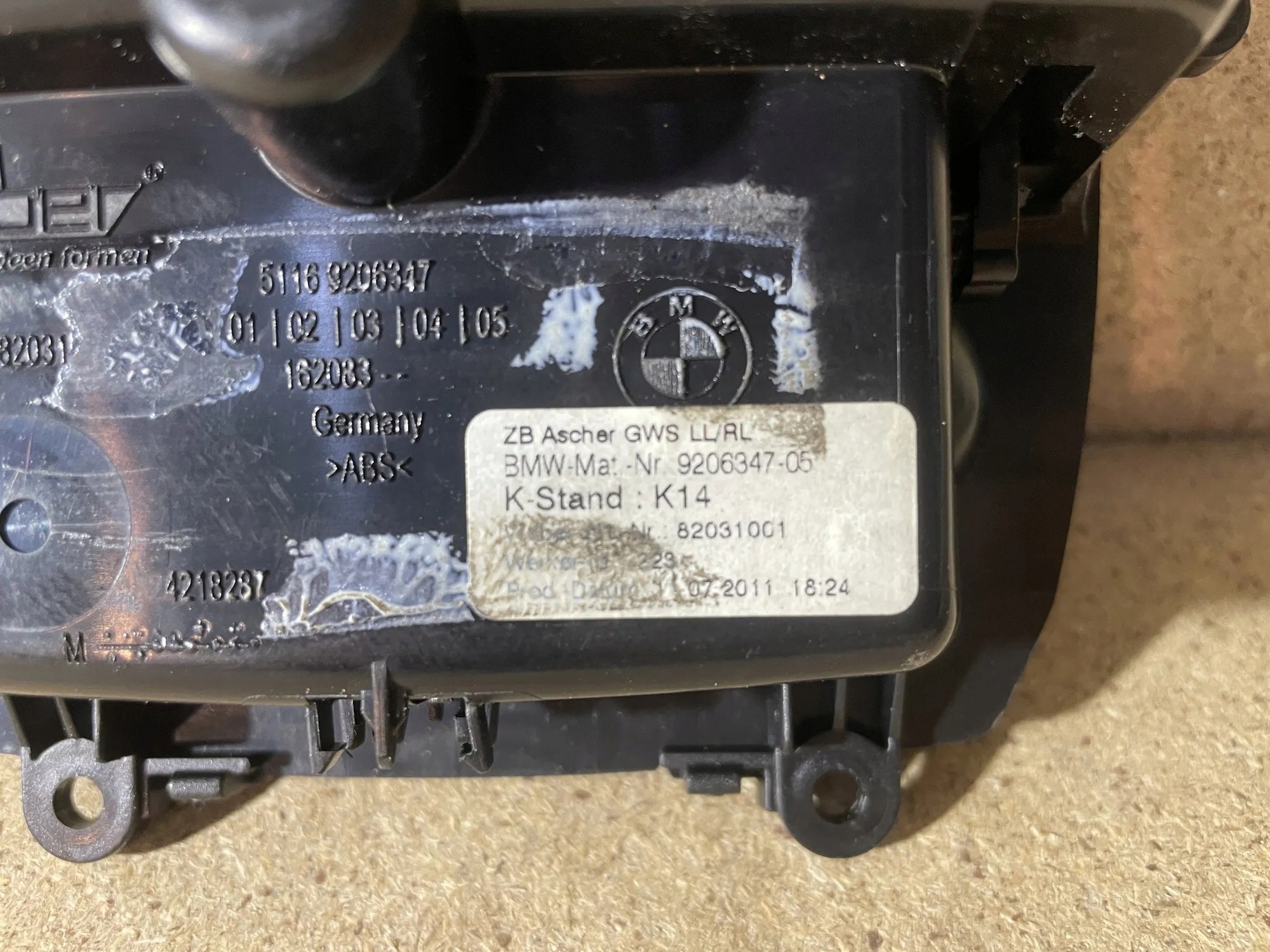 Aschenbecher BMW 5 F10 F11 Panel 9206347 image 3