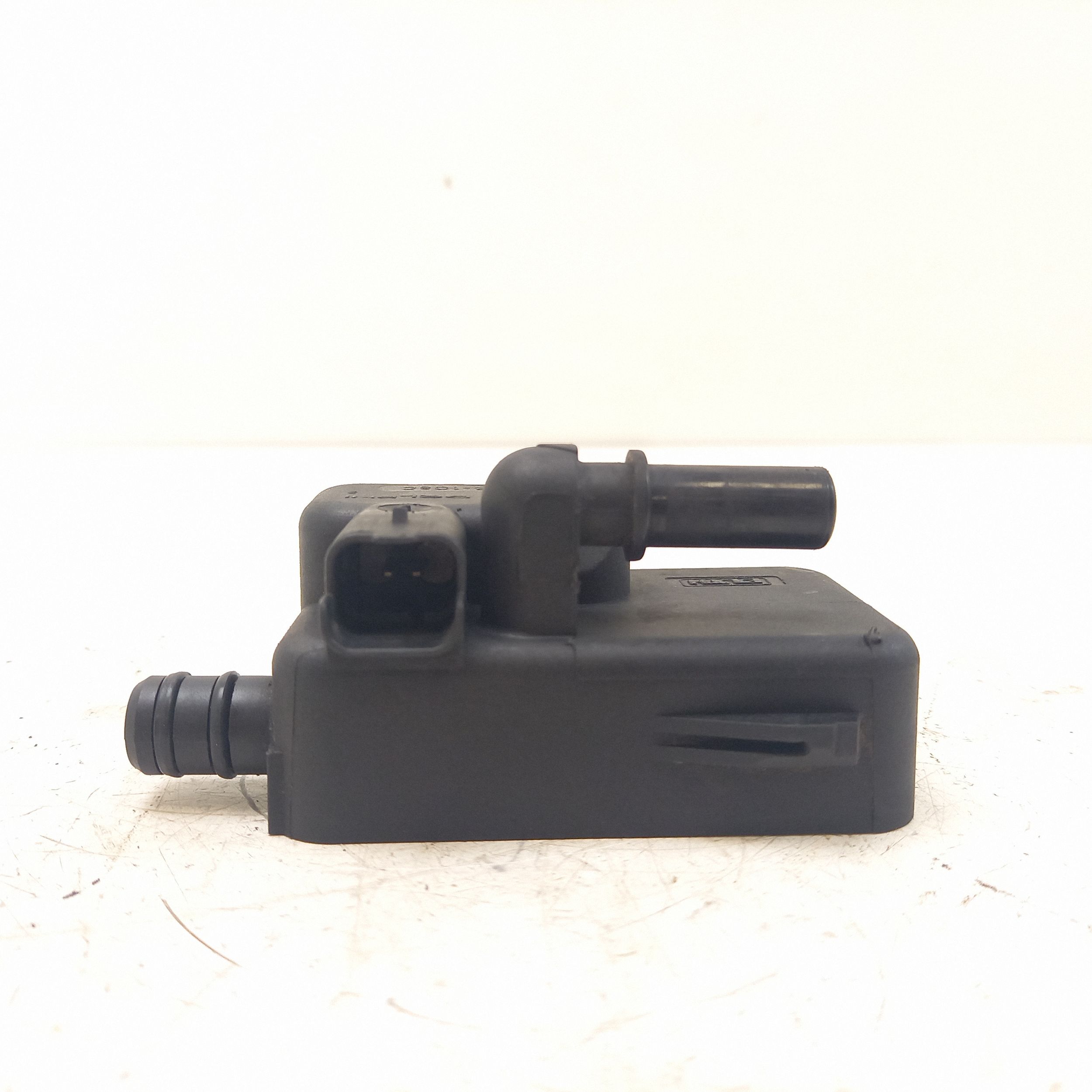 Filtro de combustible Citroen C5 2007 OEM 9305108C image 4