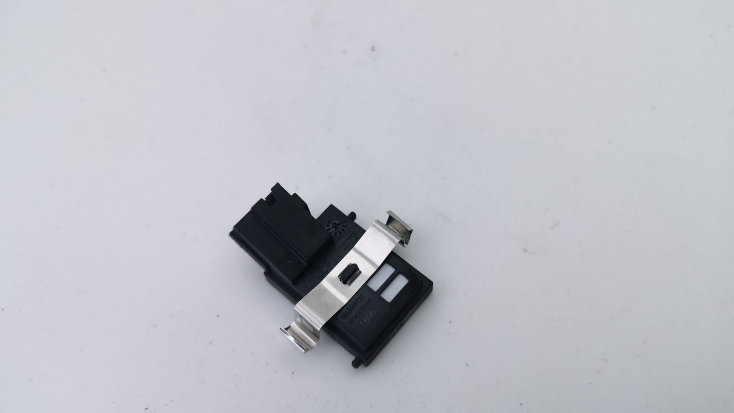Sensor de Sol OEM 9845006780 para Peugeot 5008 II 2024 image 3