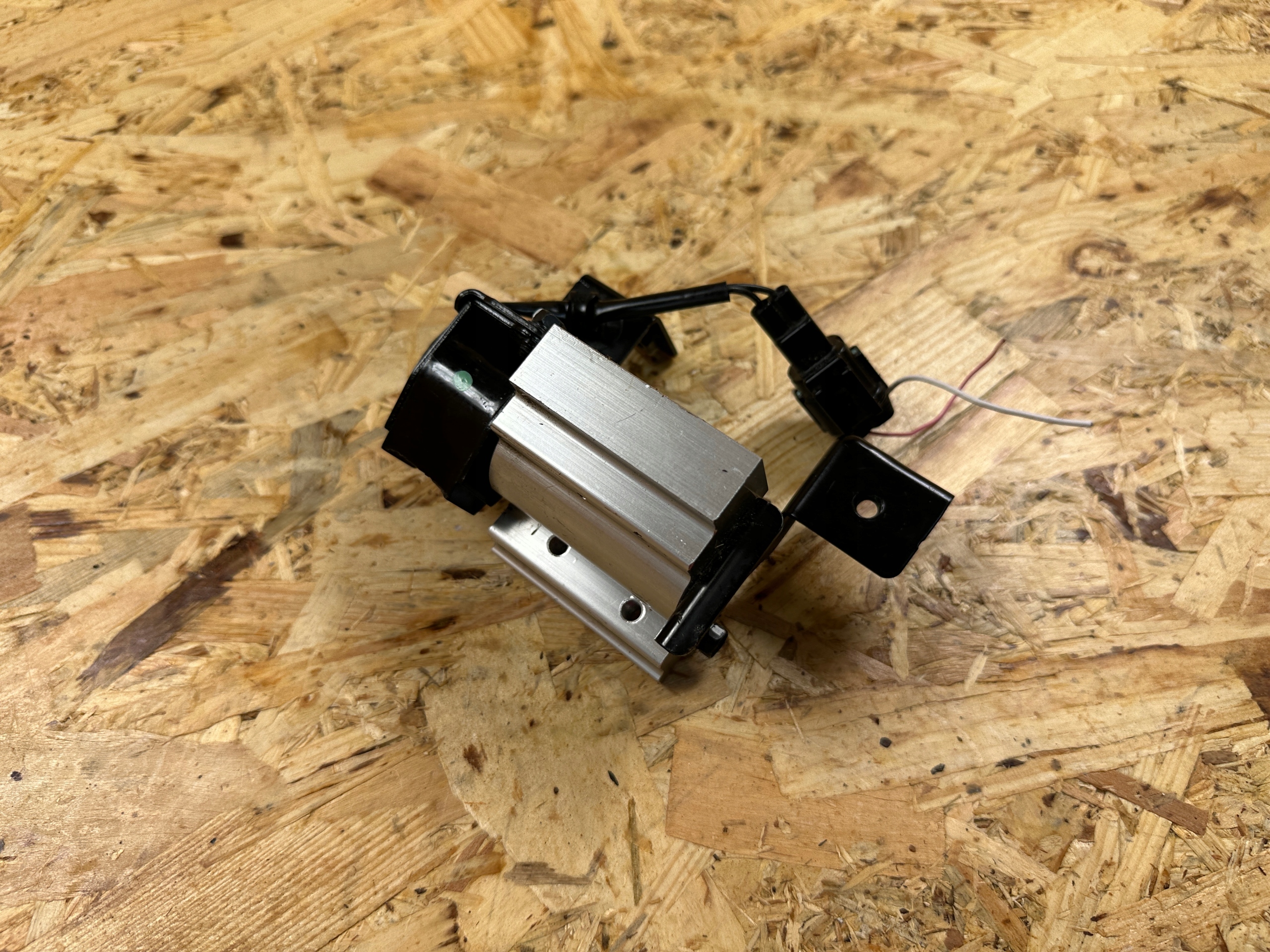 Válvula de expansão AC OEM 4433101360 para Nissan Leaf II image 5