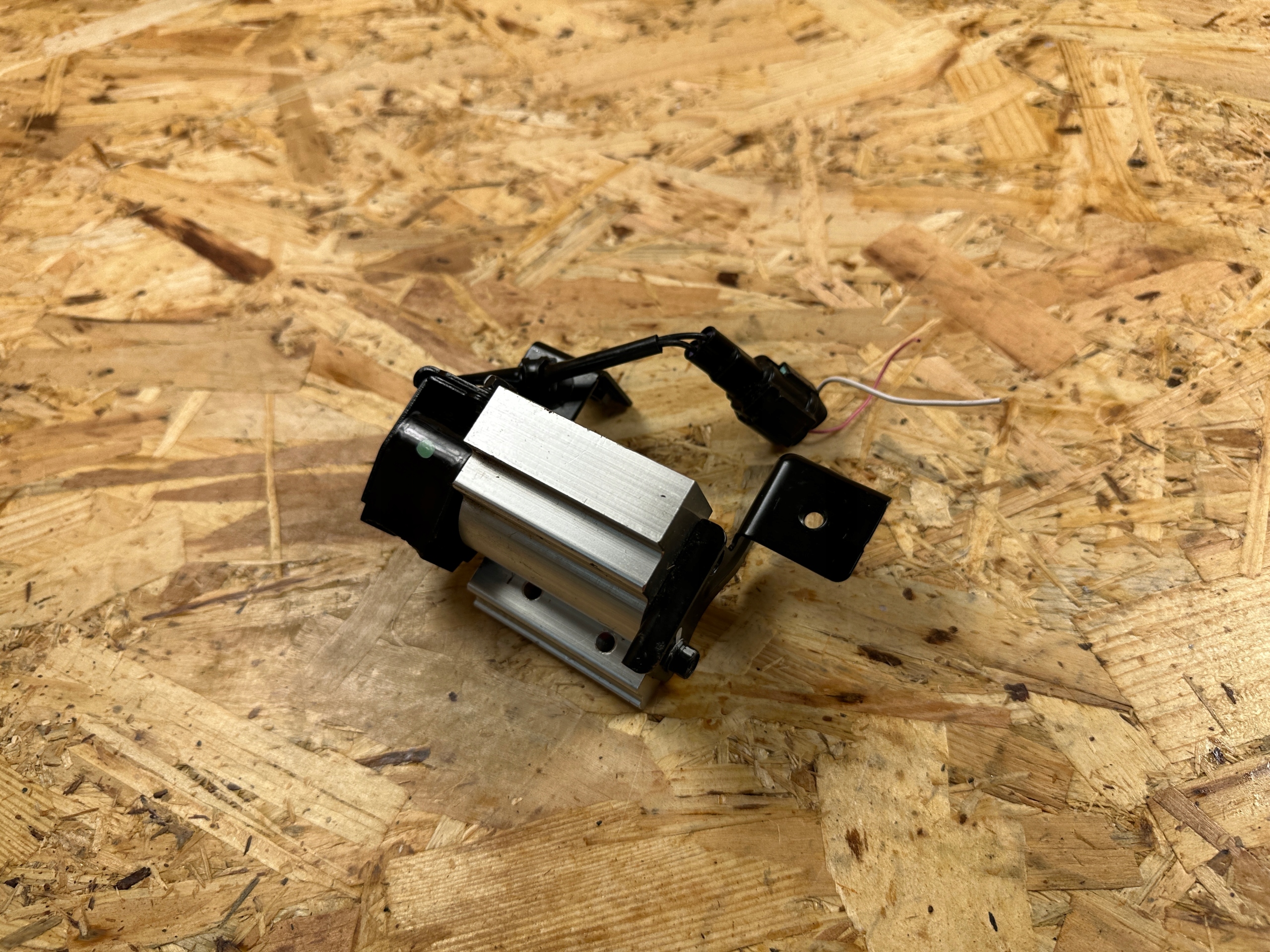 Válvula de expansão AC OEM 4433101360 para Nissan Leaf II image 9