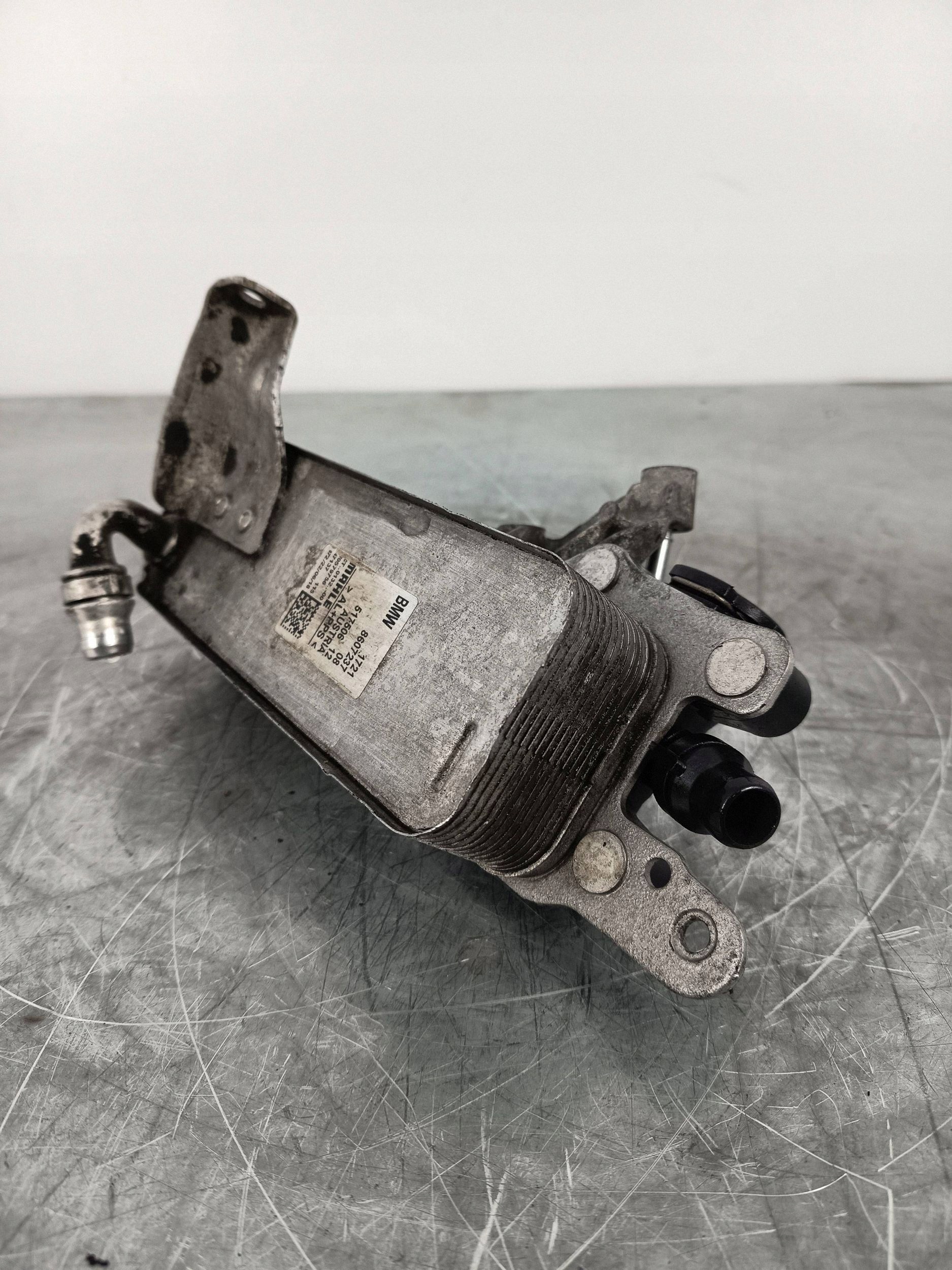 BMW 5 G30 G31 Öljynjäähdyttimen Letkusetti 8644294