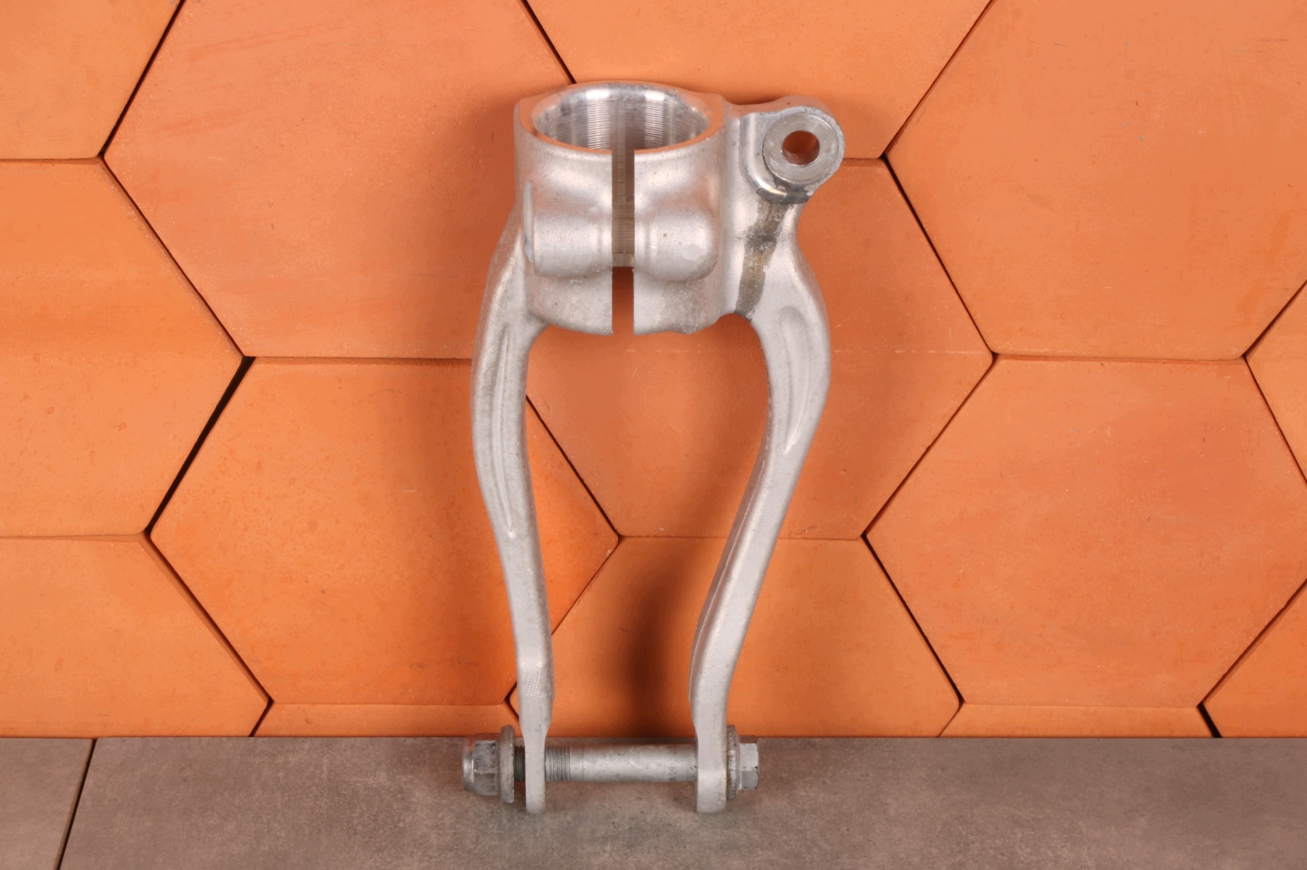 Soporte de Amortiguador Derecho Frontal BMW 540i G30 G31 6861200 image 2