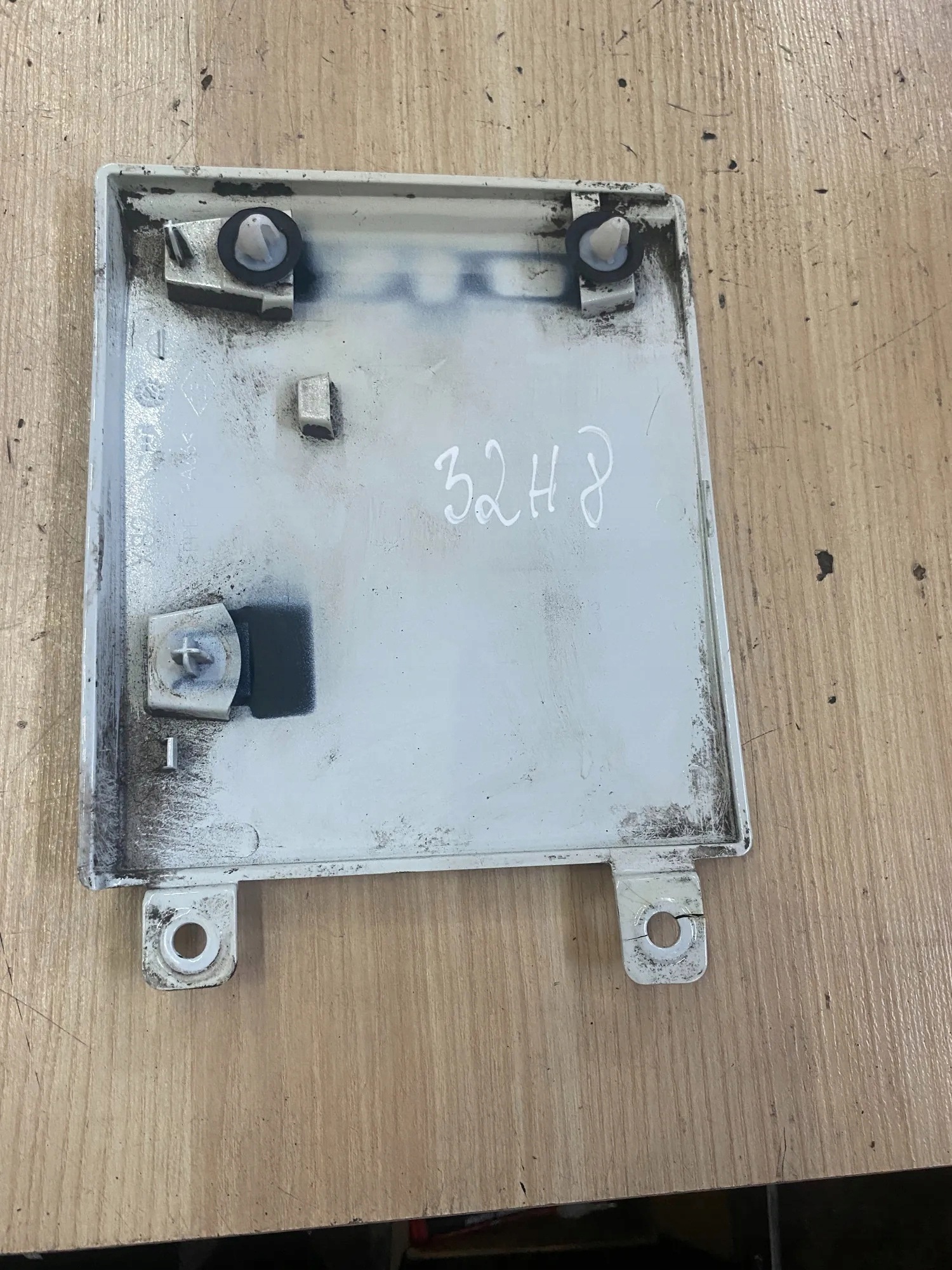 Bränsletanklock OEM 788284942R för Renault Trafic III image 3