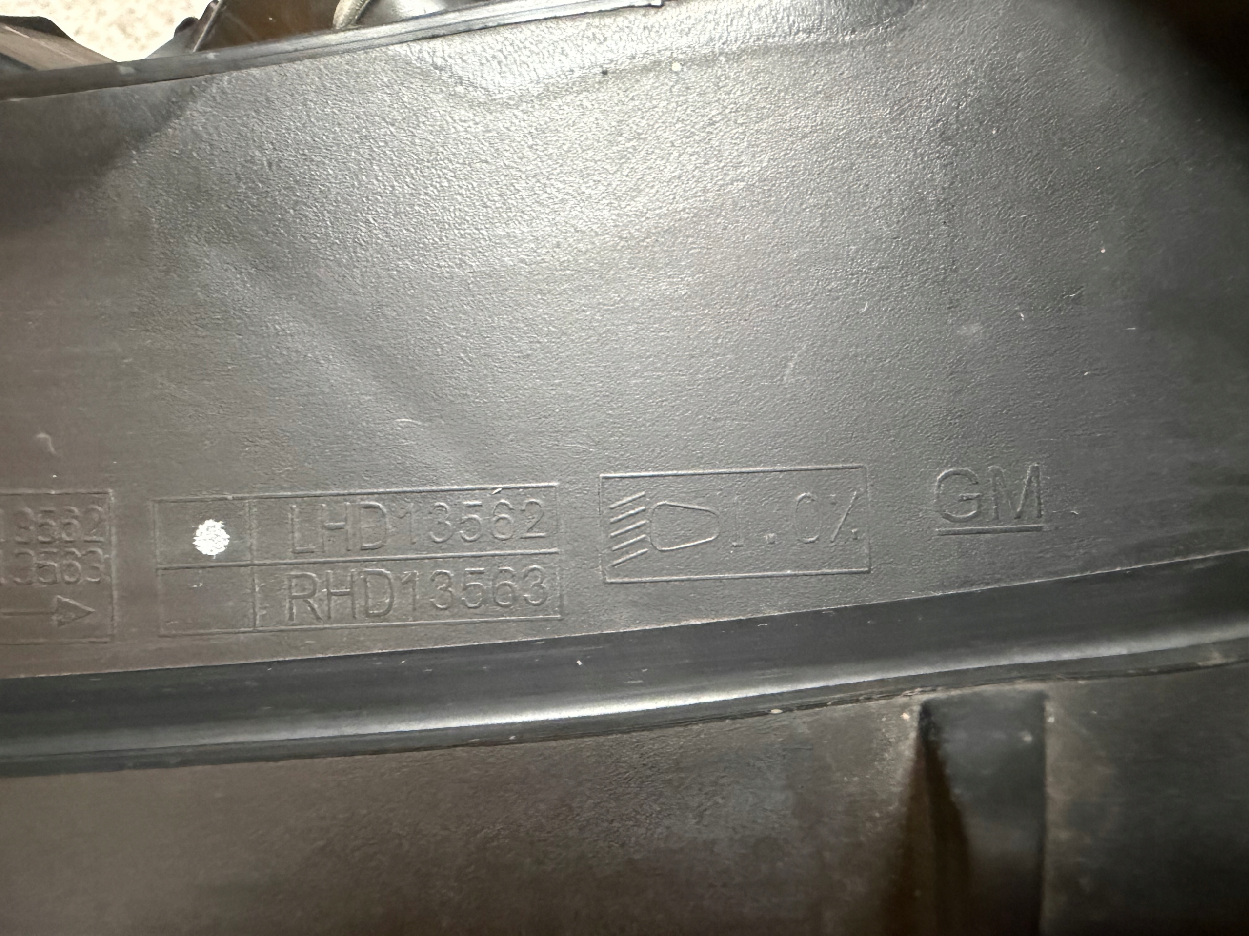OPEL MOKKA 14R Farol Direito UE 95095497 image 7