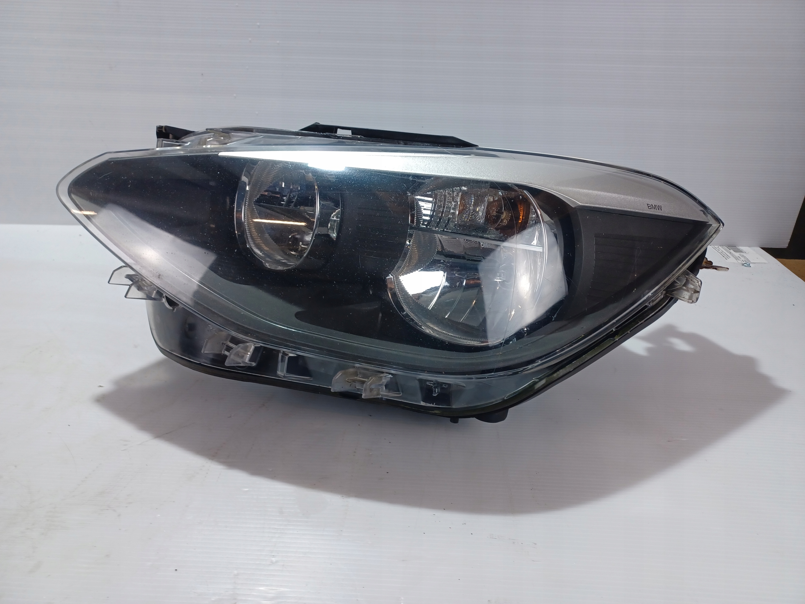 BMW F20 F21 Farol Refletor Esquerdo Dianteiro UK 7229685 image 2