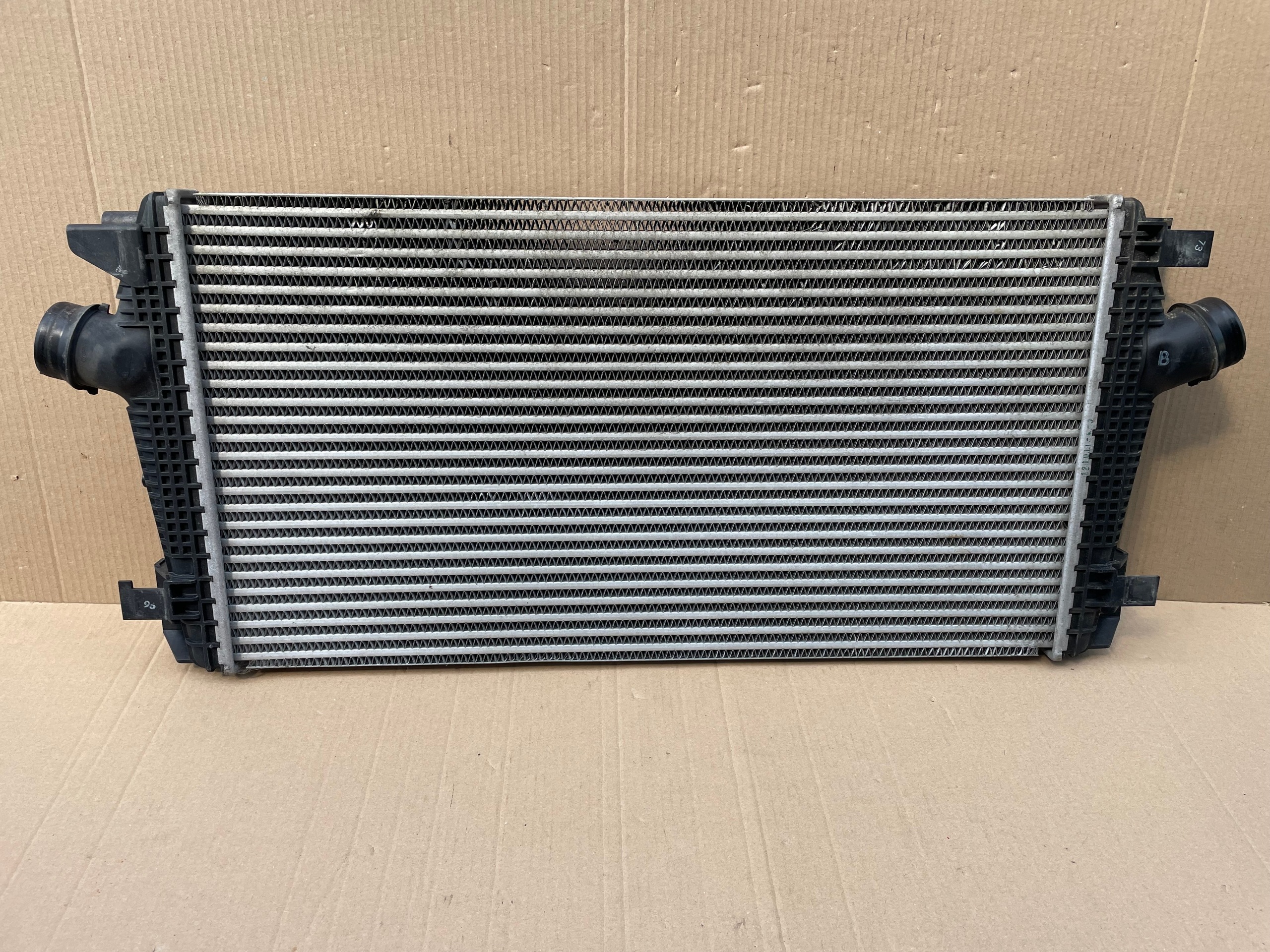 Radiateur Opel Astra J 2012 13267647 image 2