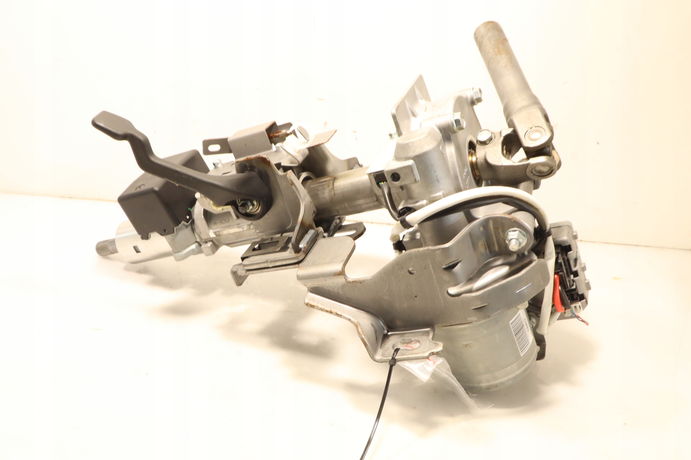 Ohjaustehostimen pumppu Nissan X-Trail III Lift 1.7dCi 48811 7FV0A