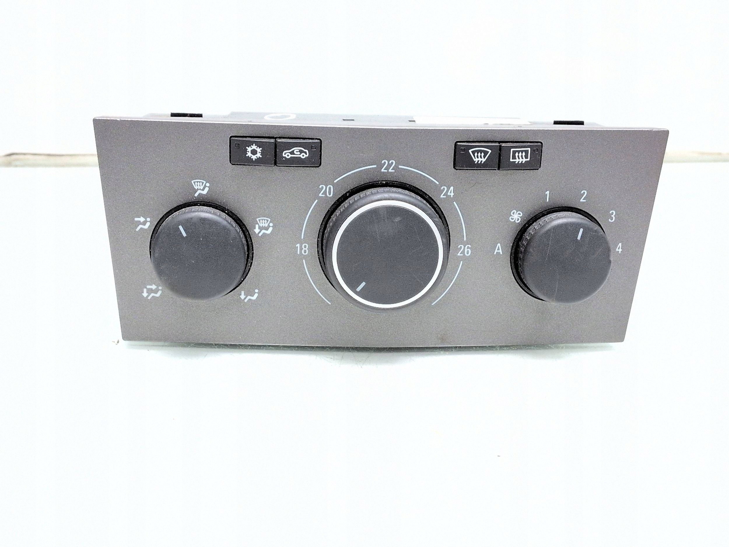 Opel Astra AC Control Module OEM 13231051 image 2