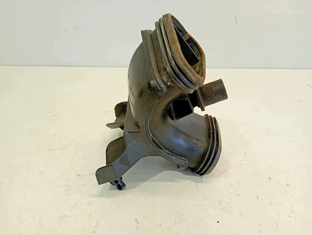 Ilmaottoletku Opel Astra J IV 1.6 CDTI