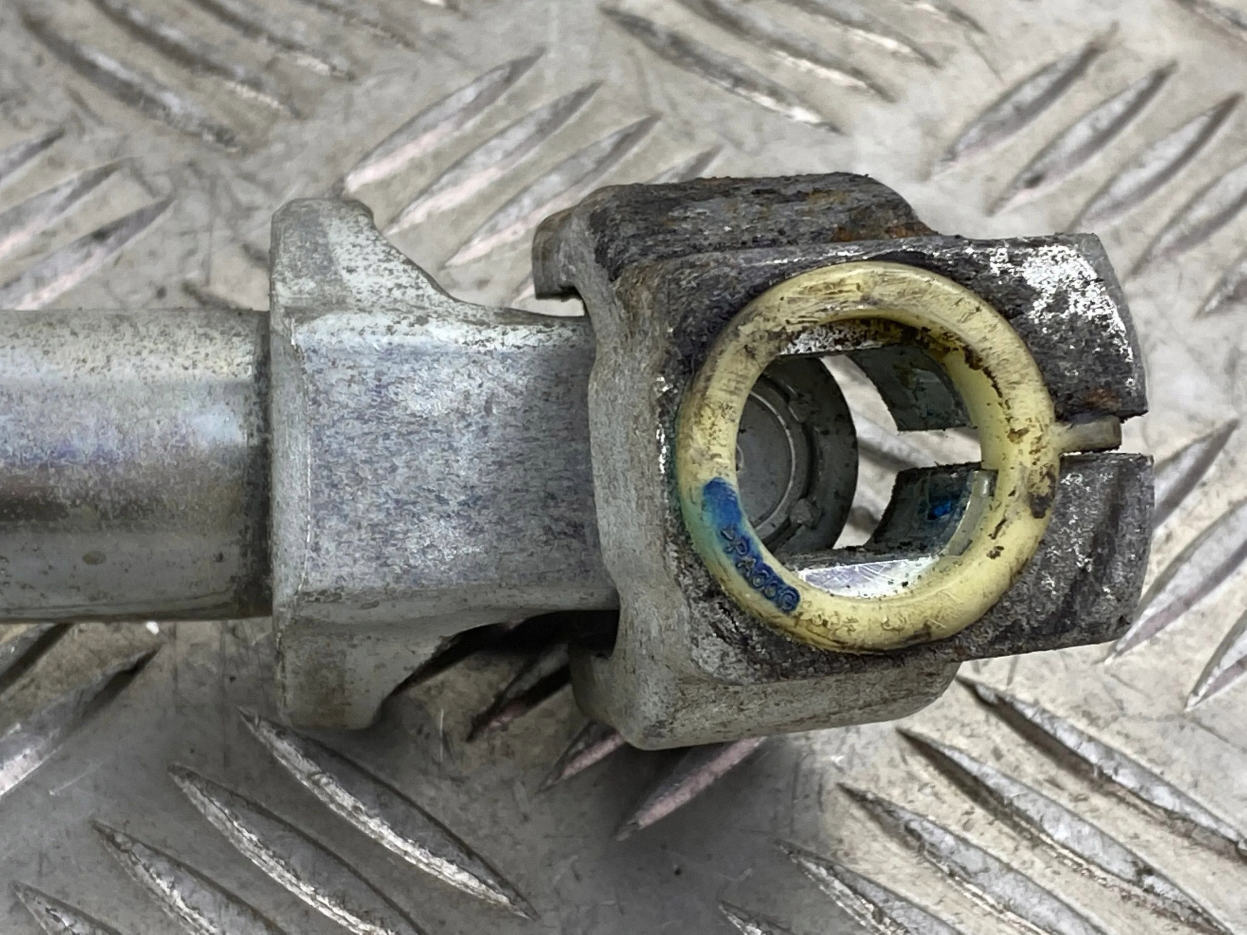 2018 Jeep Grand Cherokee Drive Shaft 68245552AD