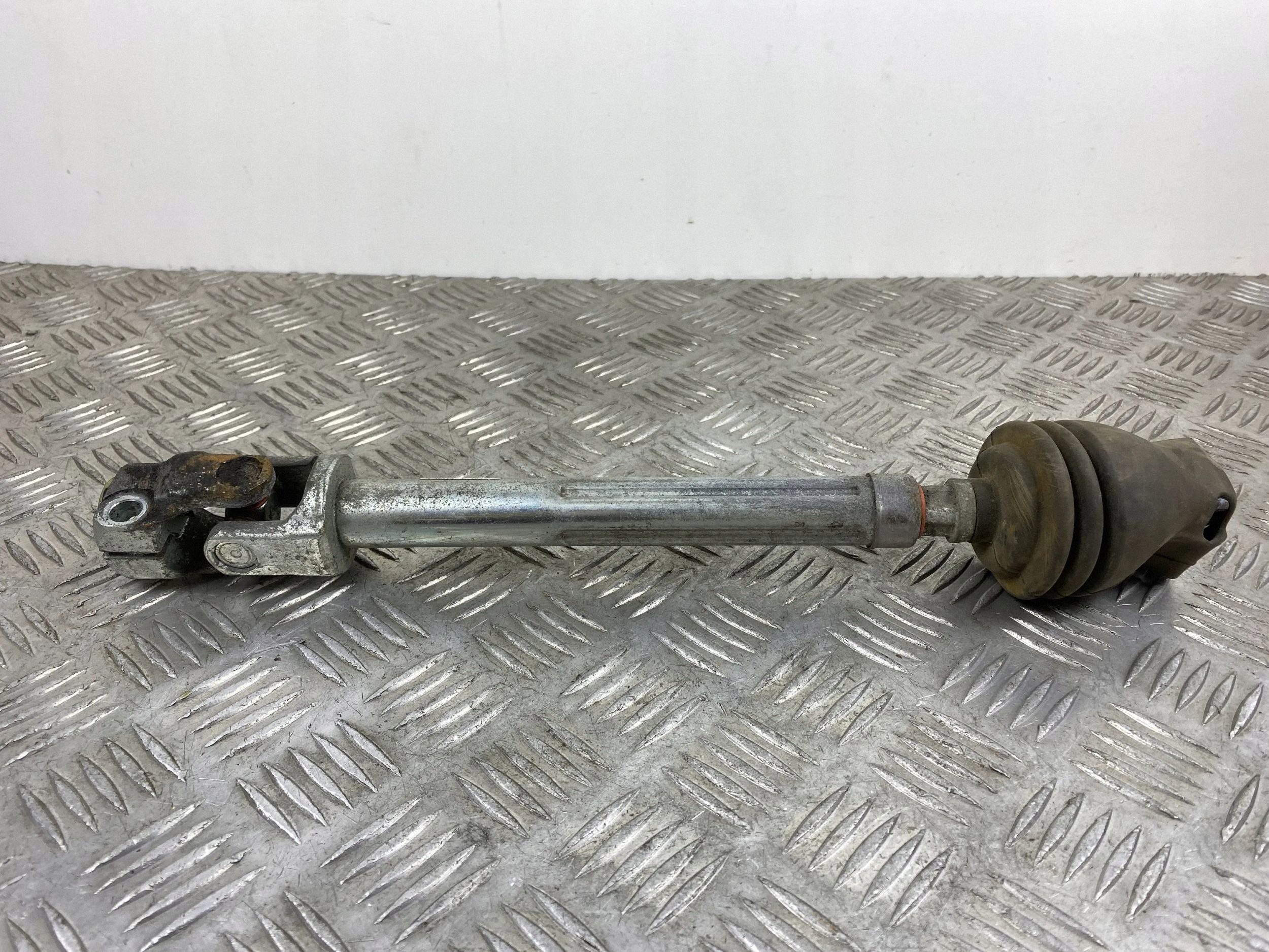 Drivaxel Jeep Grand Cherokee 2018 68245552AD image 4