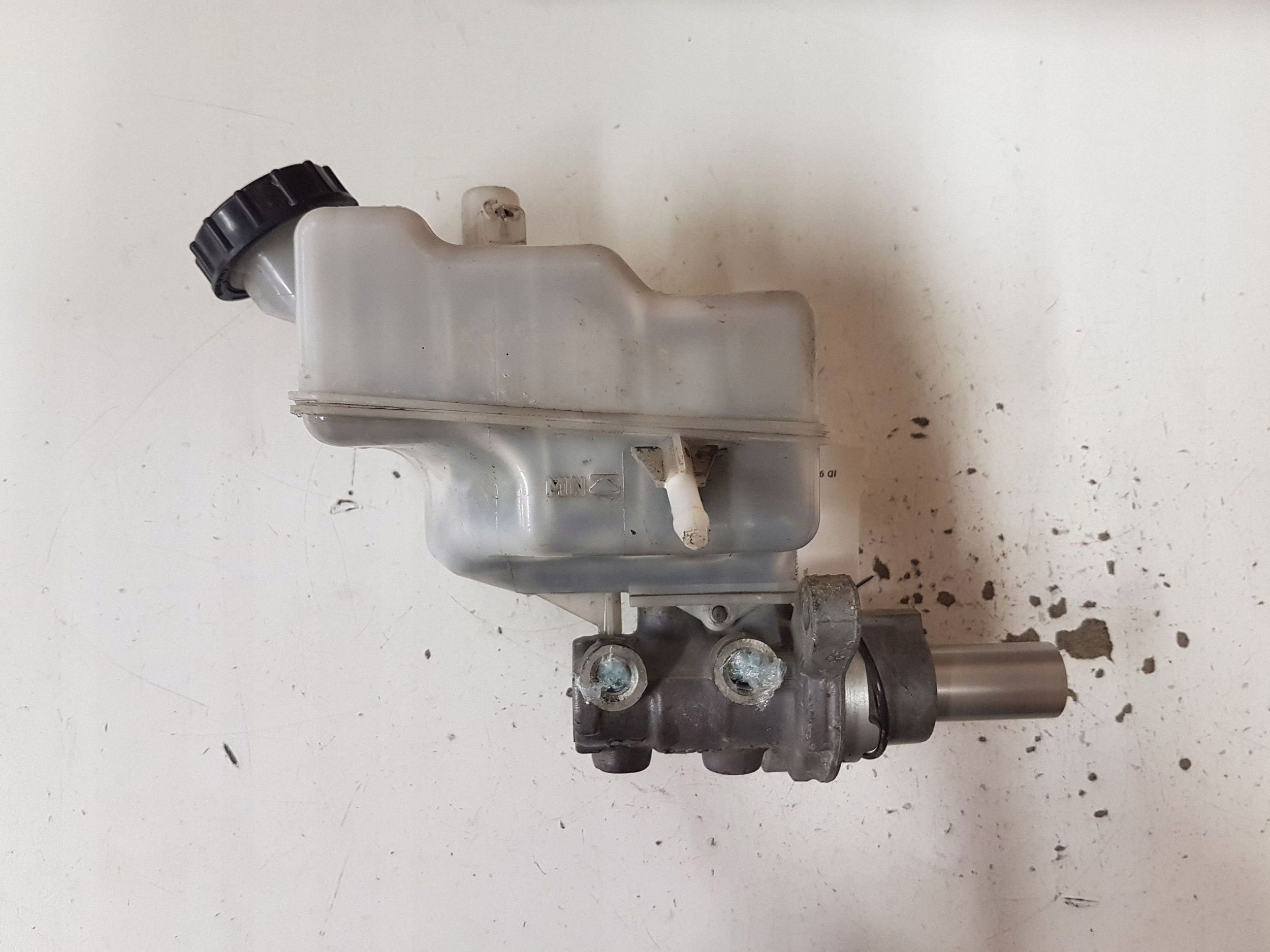 Brake Master Cylinder OEM 0204051174 for Ford 2.2L Diesel image 2