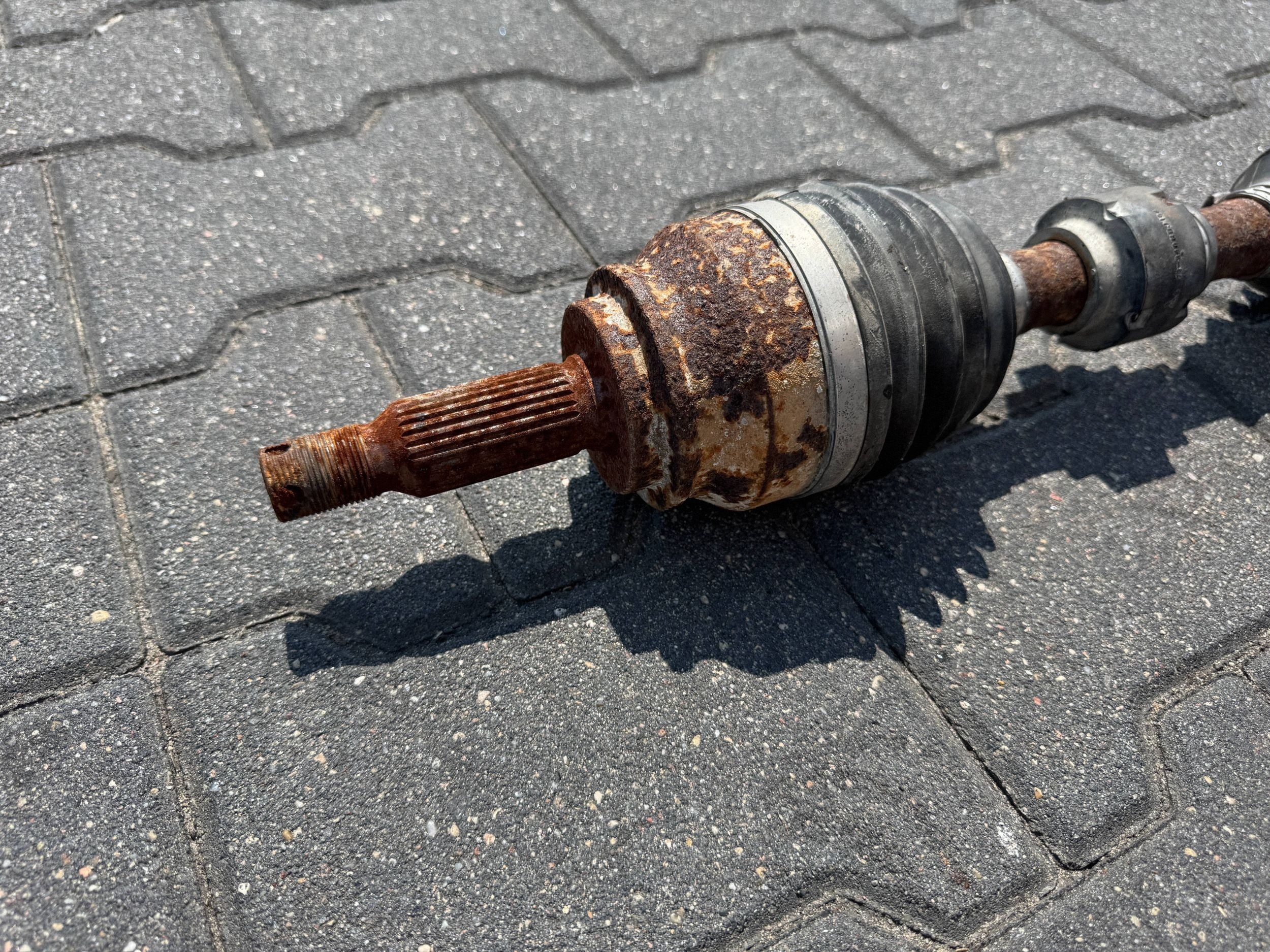 Linke Antriebswelle Dodge Caliber 2.0 CRD Manuell P05085224AB image 4