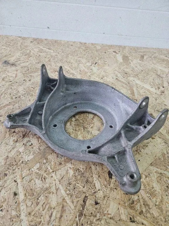 Porsche Macan 95B Linker Schokdemperbevestiging OEM 95B412383 image 2