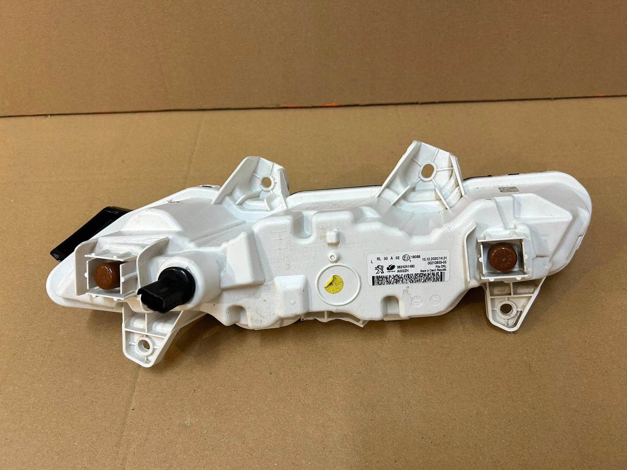 FEU ANTIBROUILLARD LED DRL GAUCHE PEUGEOT 208 II 2008 image 5