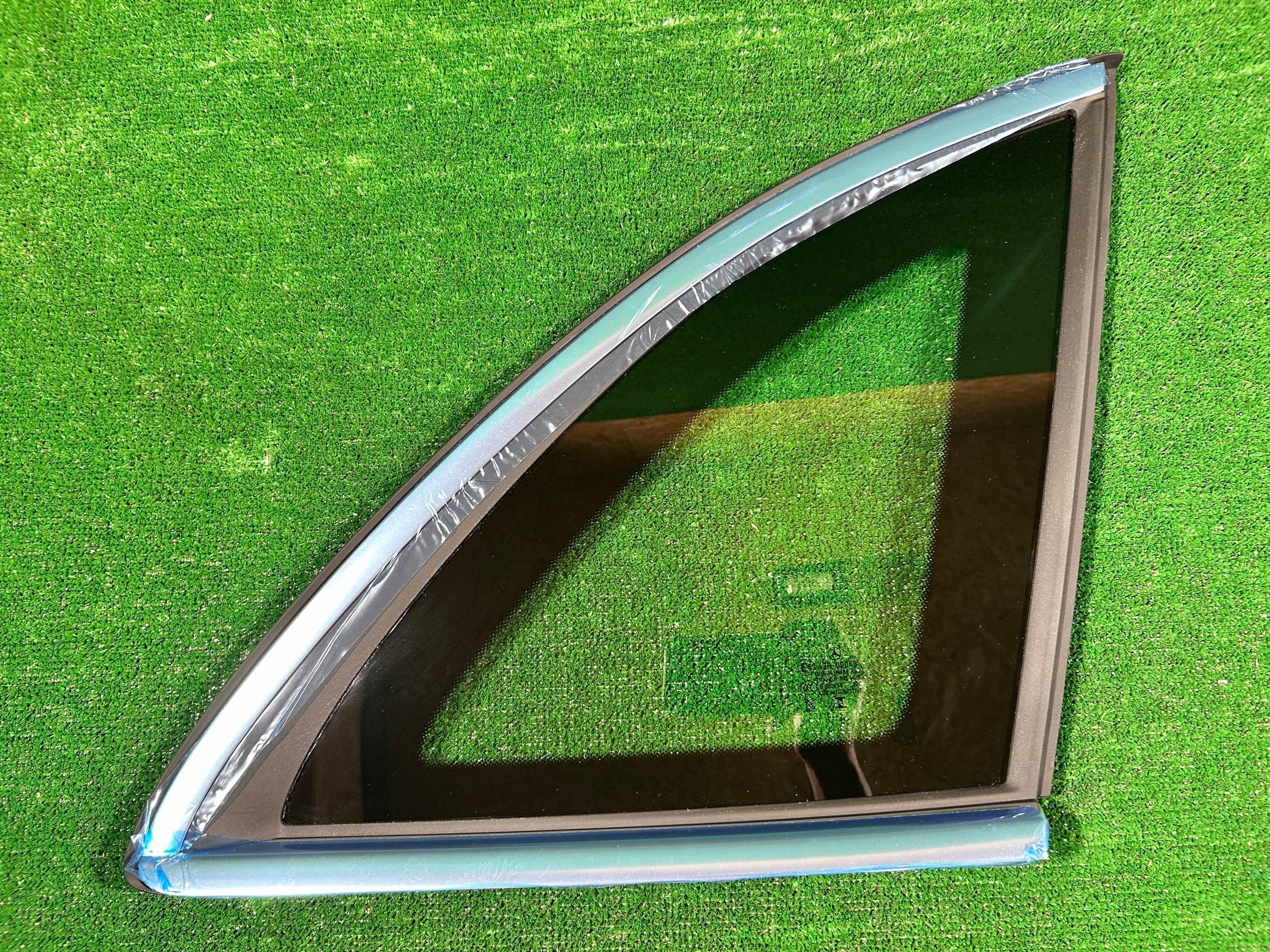 Ventana lateral trasera derecha Mercedes-Benz B W247 2025 A2476706601 image 2