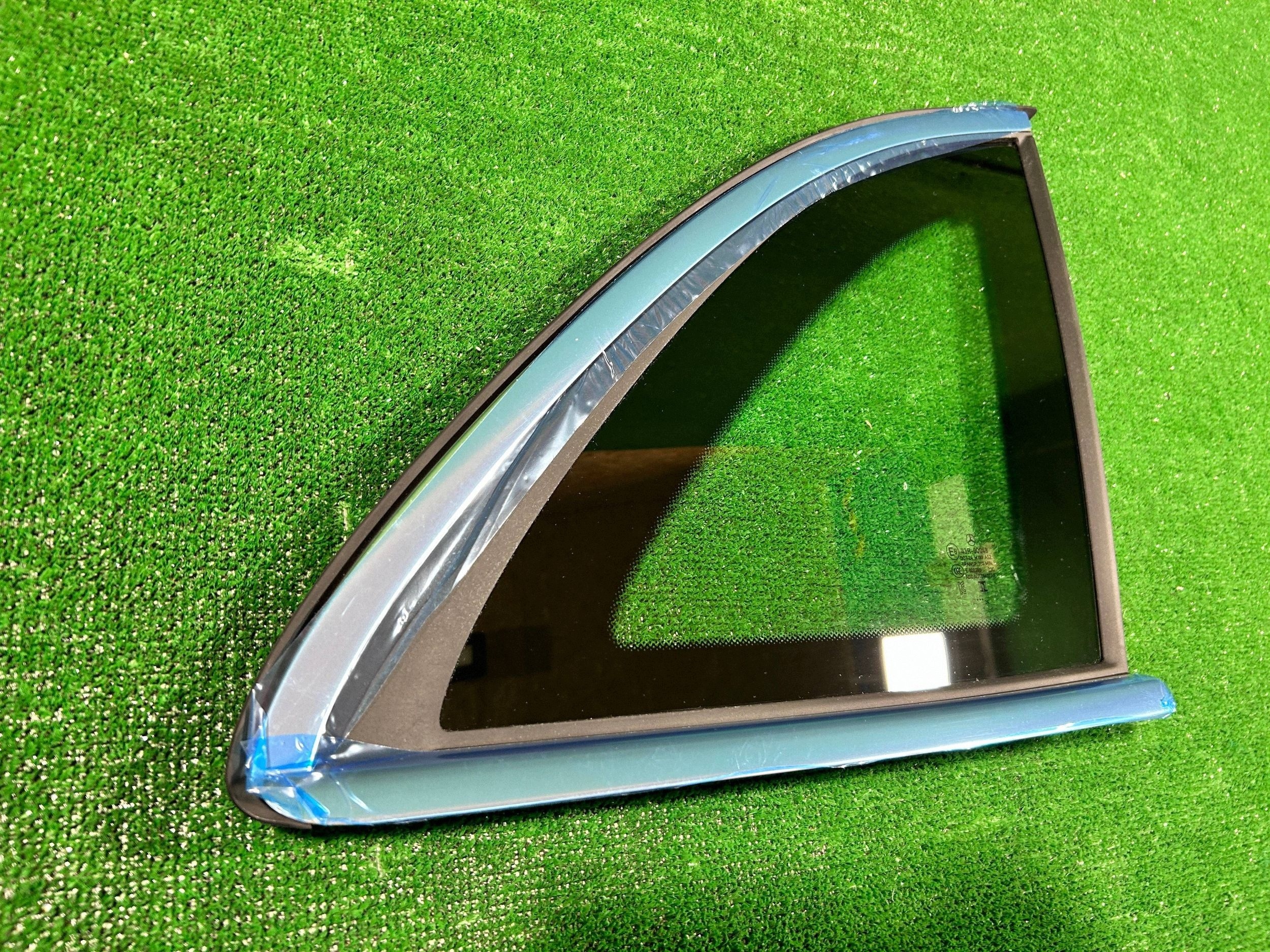 Oikea takalasinen ikkuna Mercedes-Benz B W247 2025 A2476706601