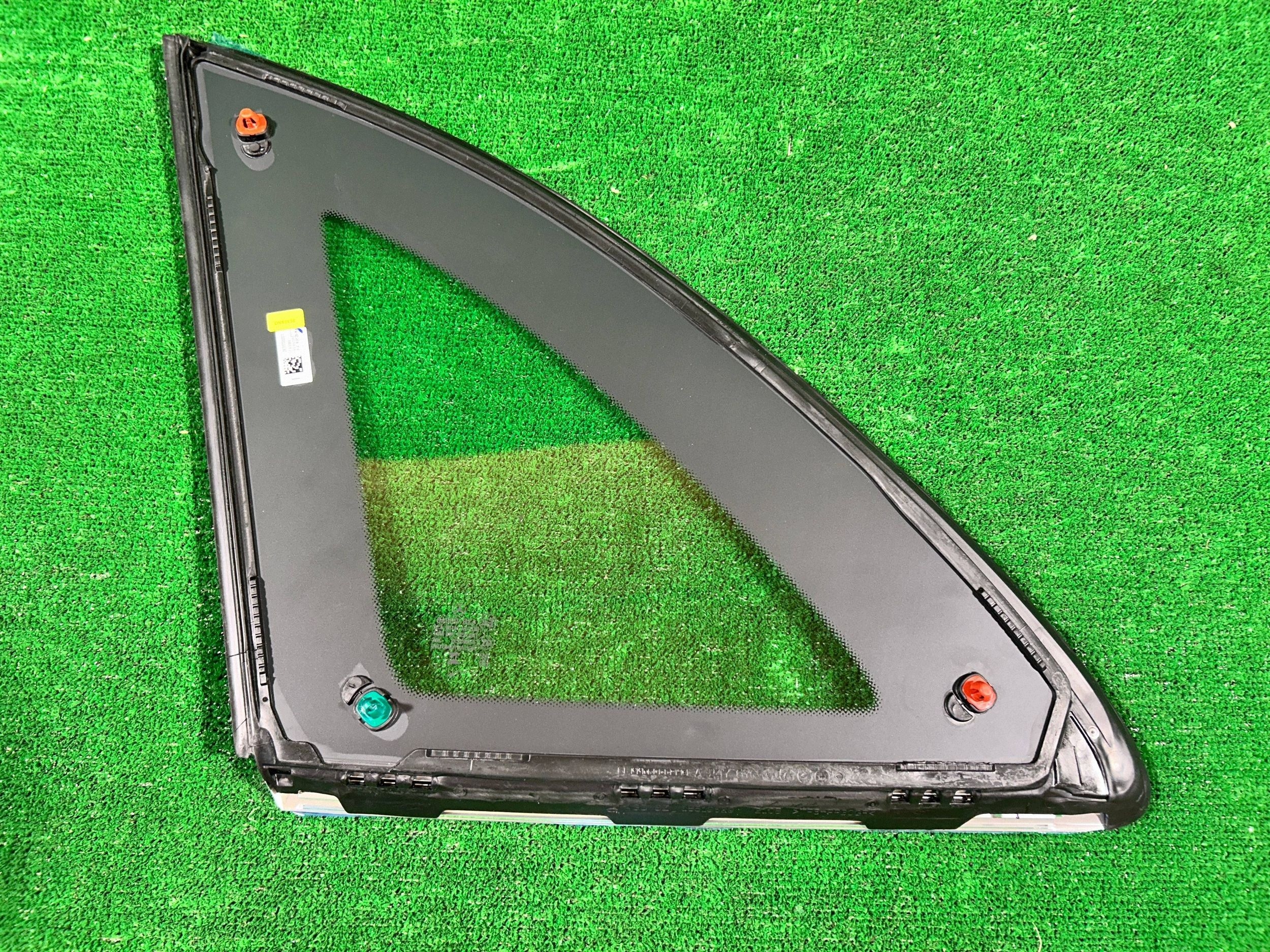 Ventana lateral trasera derecha Mercedes-Benz B W247 2025 A2476706601 image 5