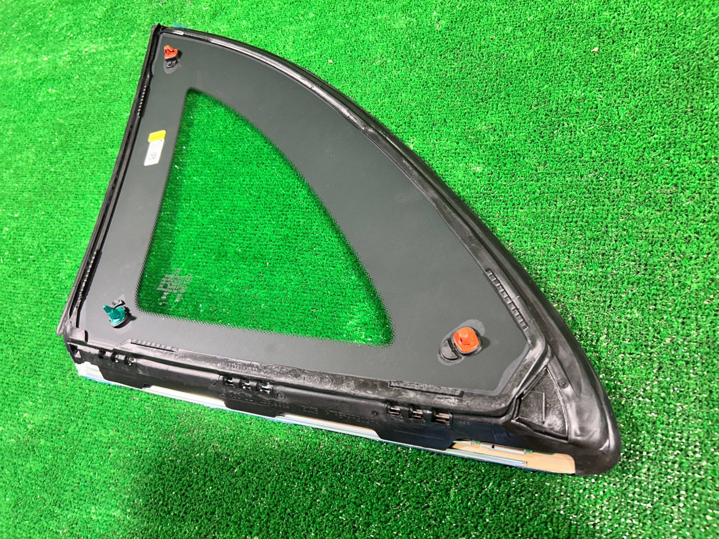 Ventana lateral trasera derecha Mercedes-Benz B W247 2025 A2476706601 image 7