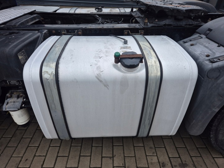 Polttoainesäiliö 107X70X70 Täydellinen MAN TGX TGS Euro 6
