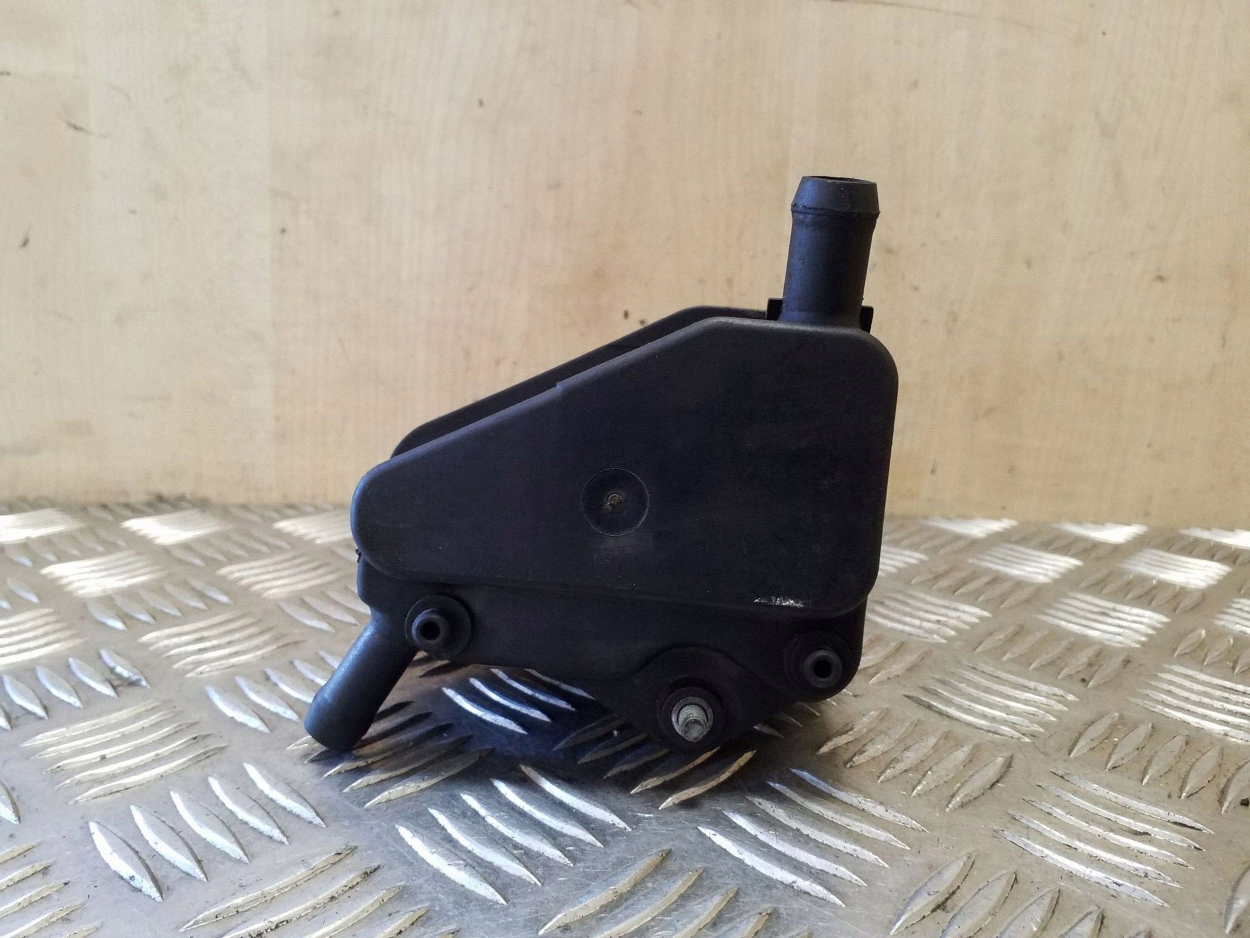 Réservoir direction assistée VW OEM 7M3422372 Occasion image 3