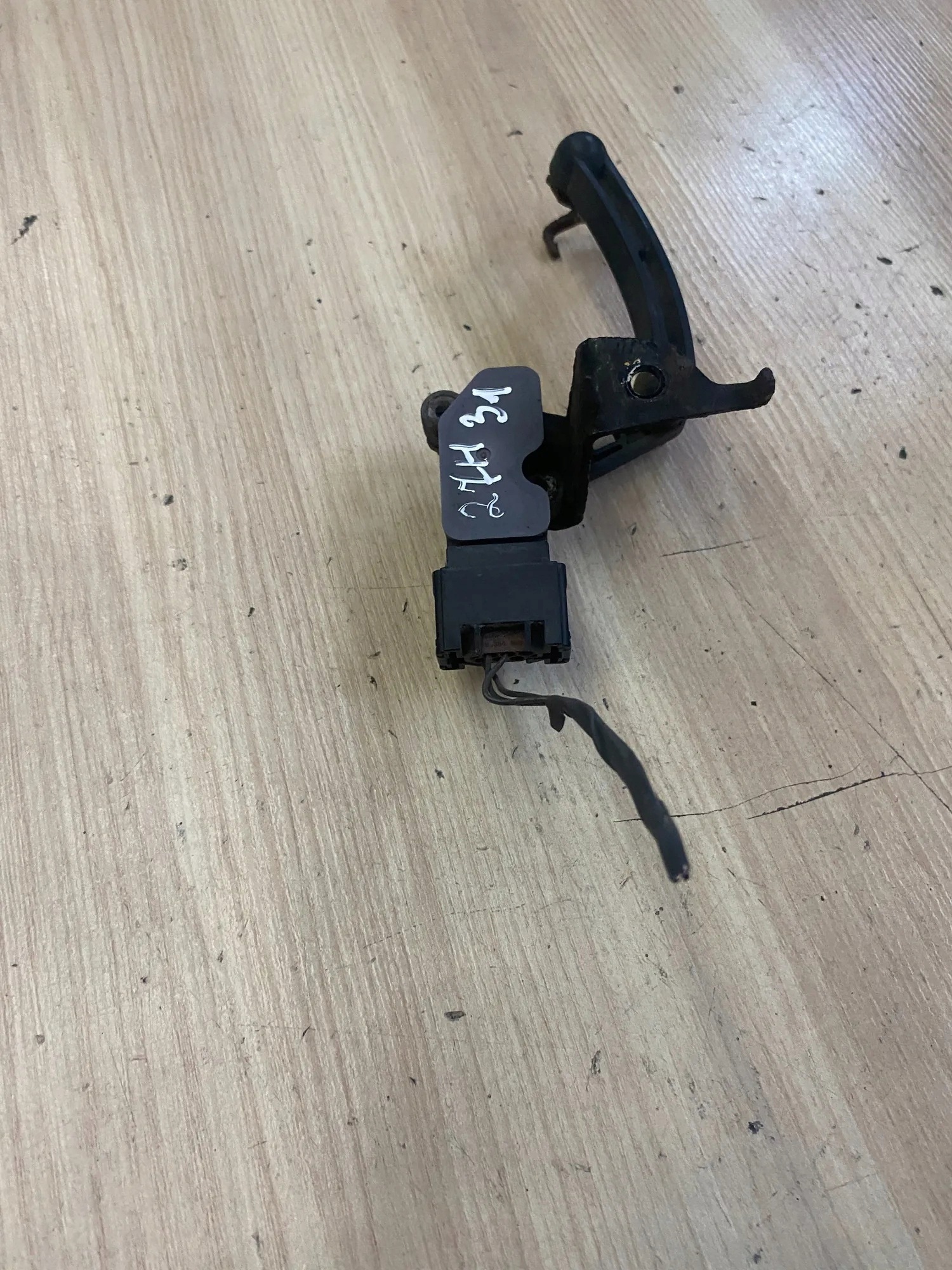 Takavalosensori BMW X5 F15 1761604359