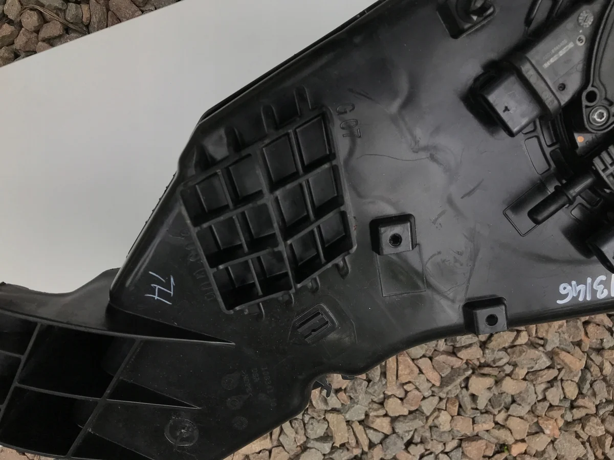 BMW X5 G05 AdBlue Tank gebraucht image 3