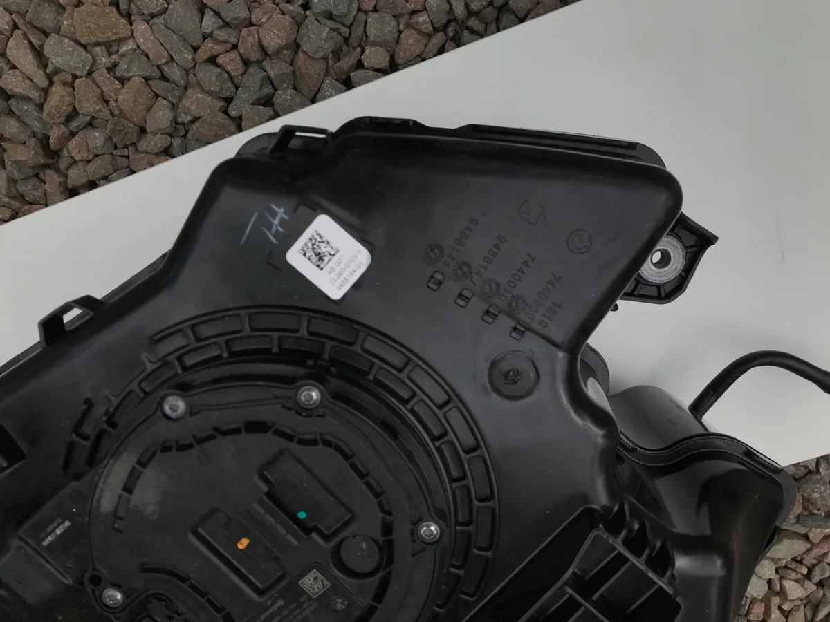 BMW X5 G05 AdBlue Tank gebraucht image 4