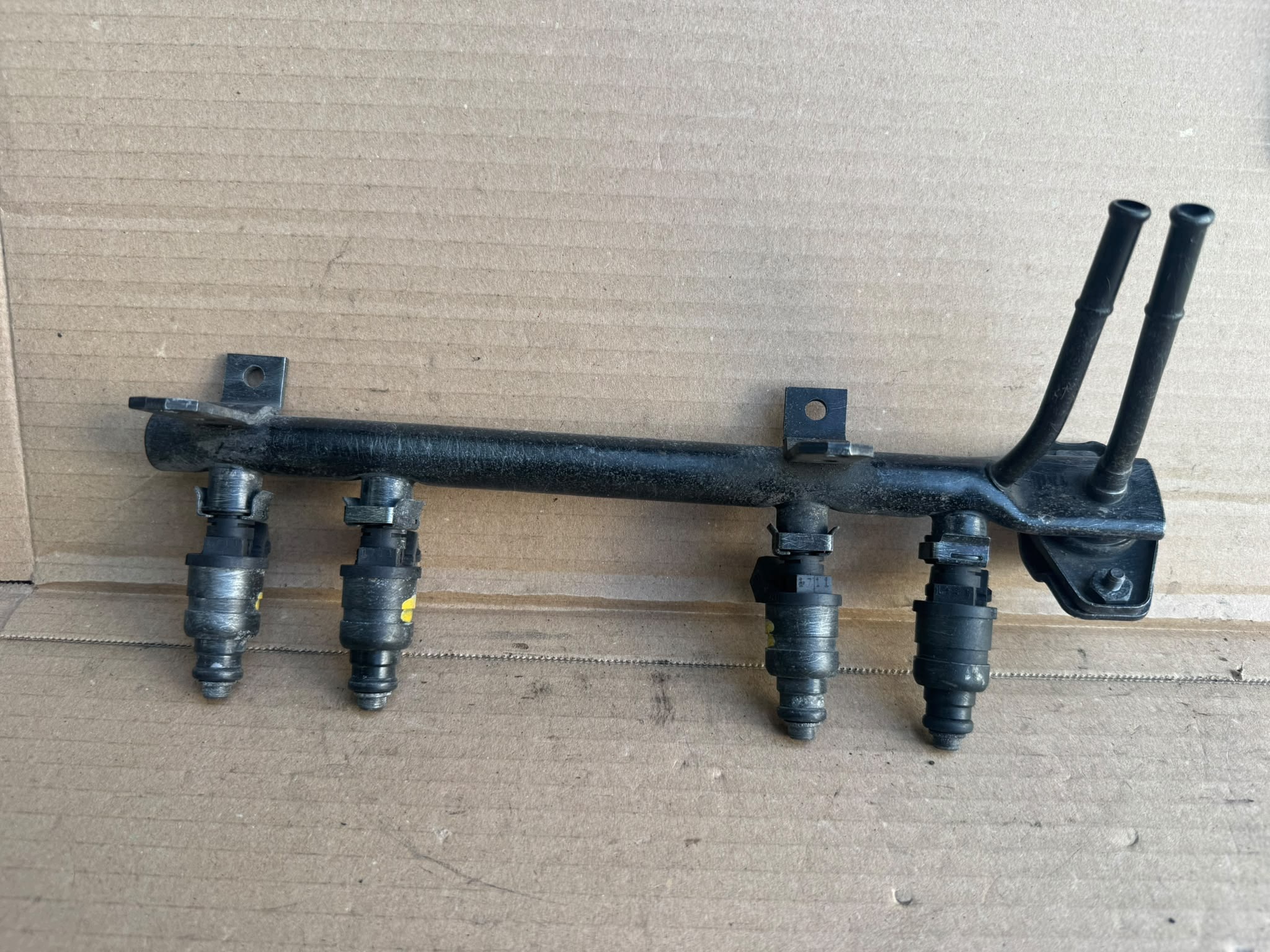 Rampe d'injection VW Lupo 1.0 MPI 047906031B / 5WP42608 image 3