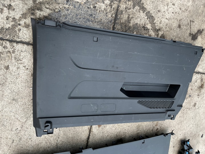 Panneau latéral arrière Combo Rifler Proacy Berlingo IV 18-25 Long 98173139ZD tapisserie