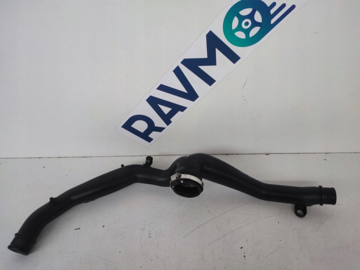 Intercoolerin putki letku Audi Q7 4L 7L6145792E