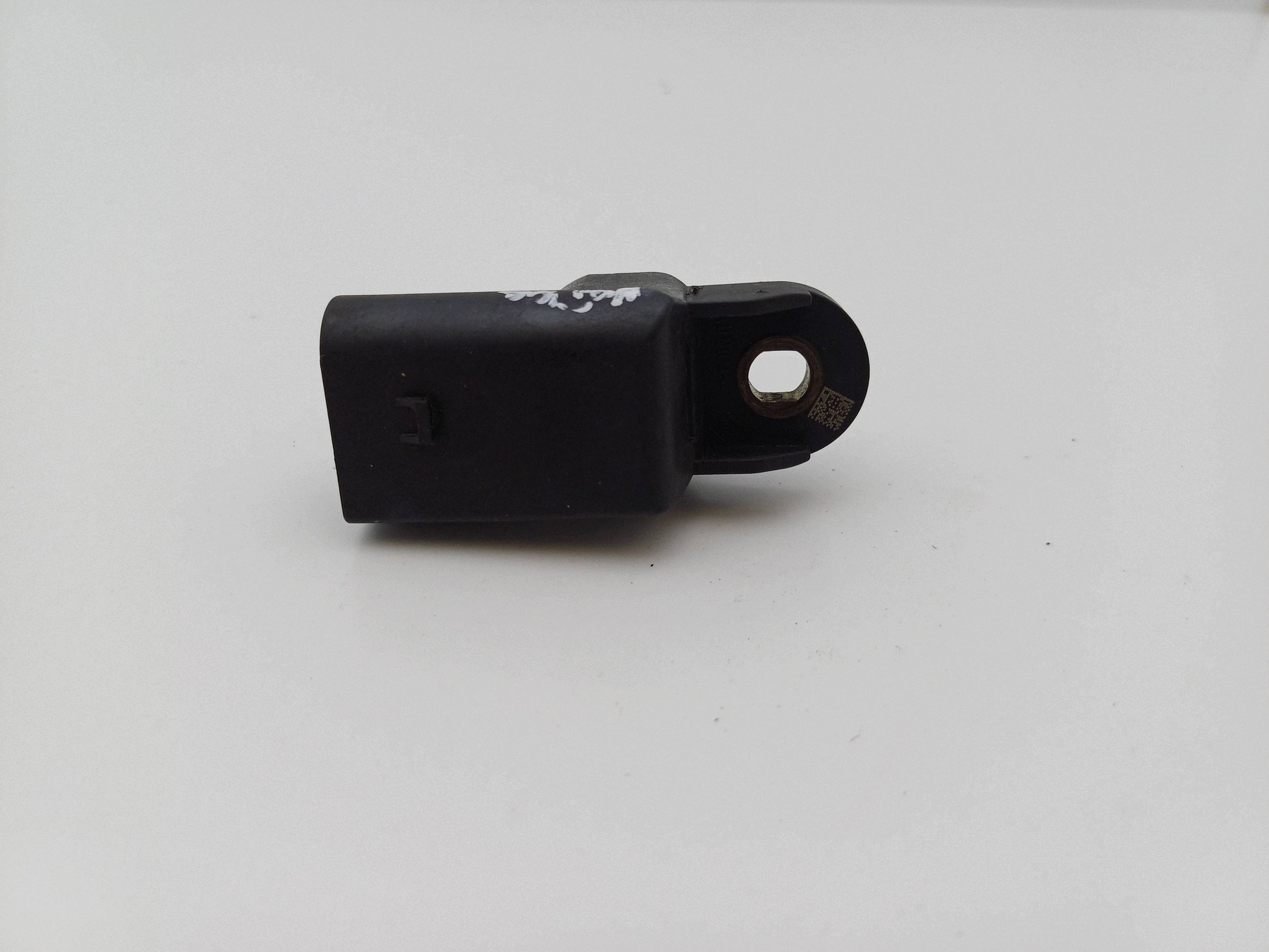 BMW OE 2249320-05 camshaft sensor image 3