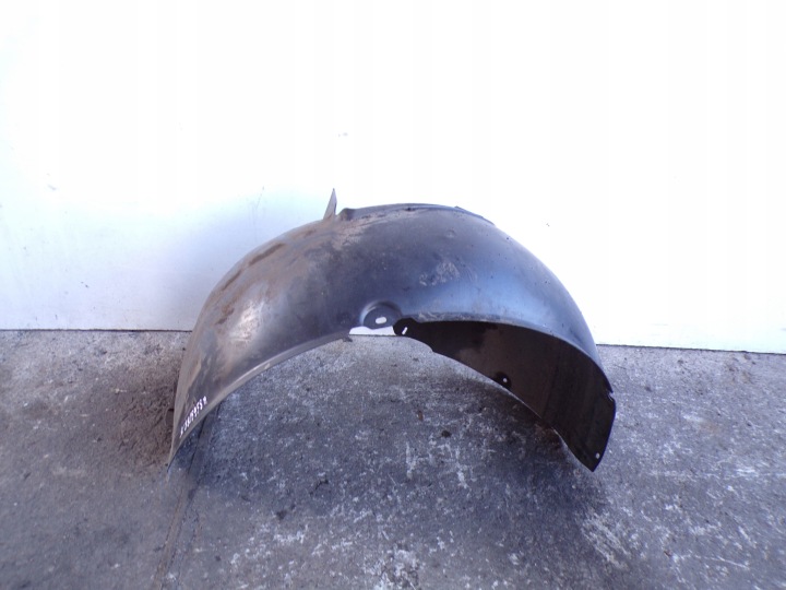 Oikea etulokasuoja Volkswagen Passat CC 3C8805978A