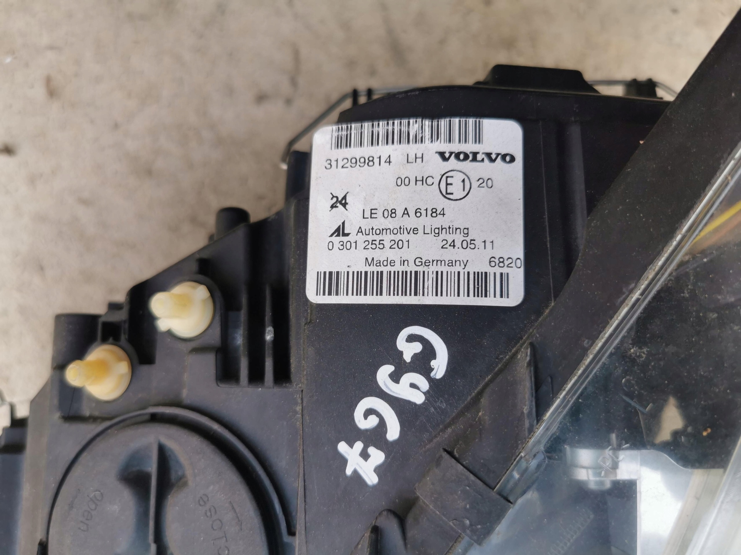 Linker koplamp Volvo C30 Lift 2010-2012 image 5