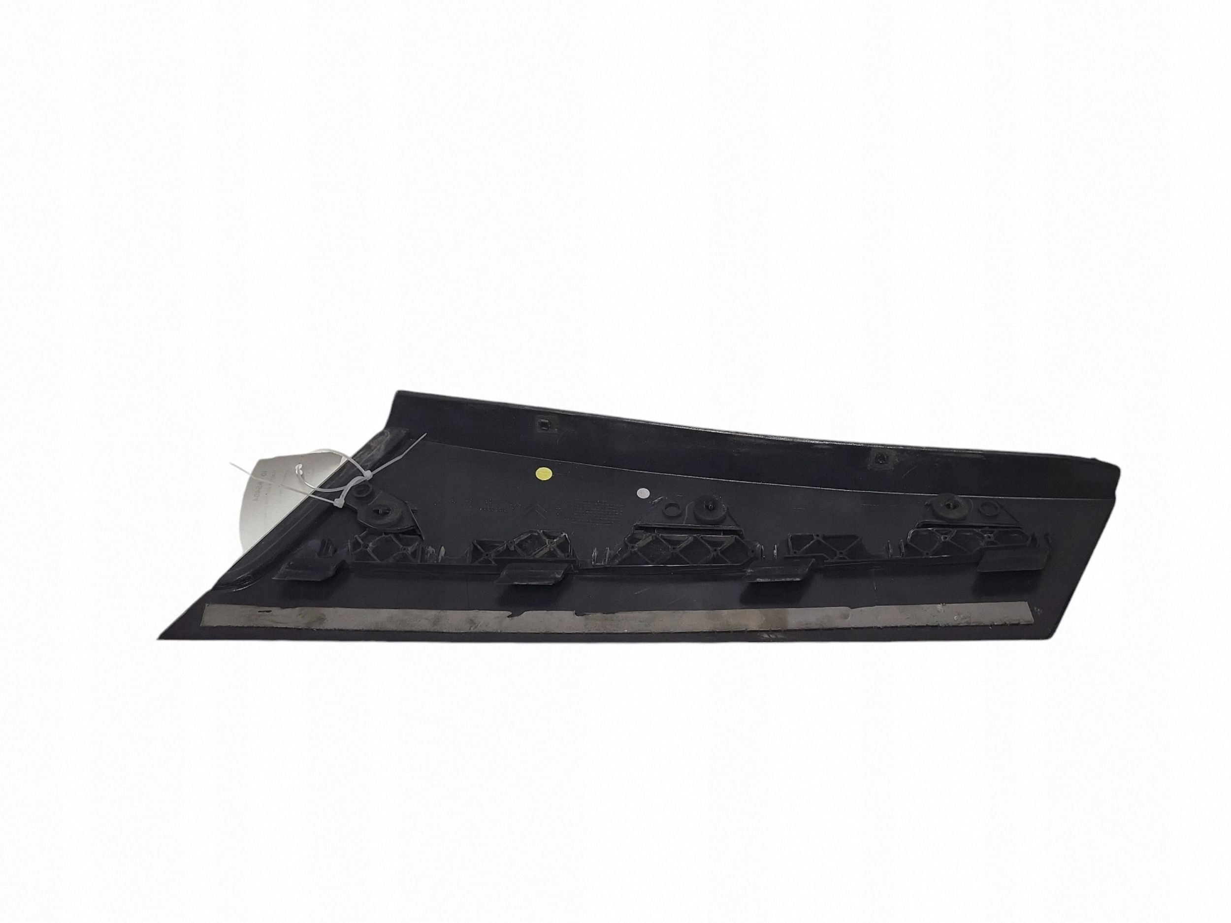 Sidorutslist höger Citroen C5 OEM 9685658777 image 4