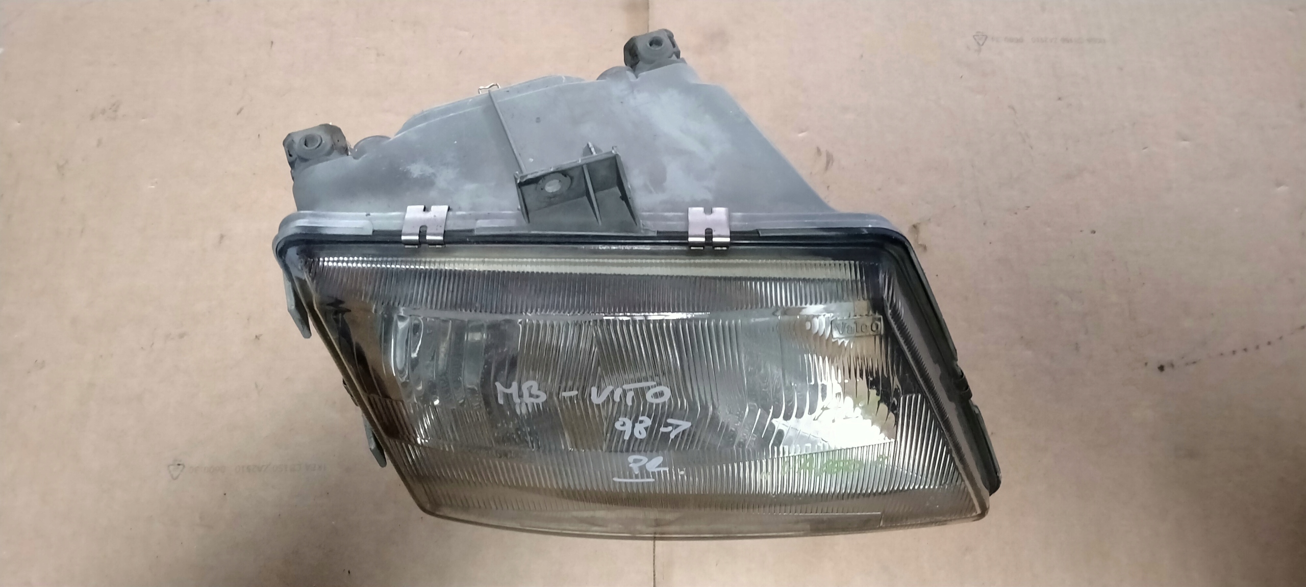 MERCEDES VITO I W638 96-03 Etuheijastin oikea VALEO