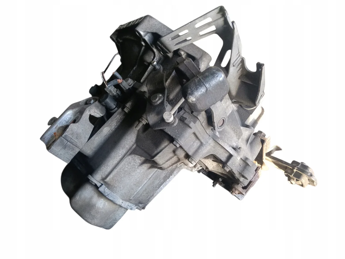 Citroen C3 1.4 Gearbox 20CP15 Used image 3