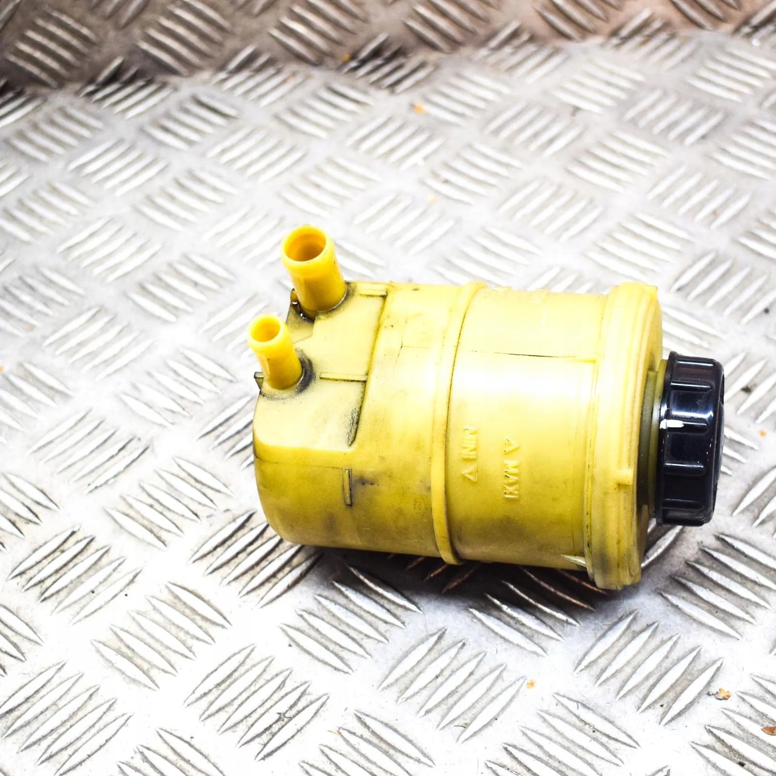Réservoir de direction OEM 7700795347 pour Dacia Duster image 2