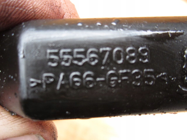 Öljyerin OEM 55567089 Opel Insignia A:lle