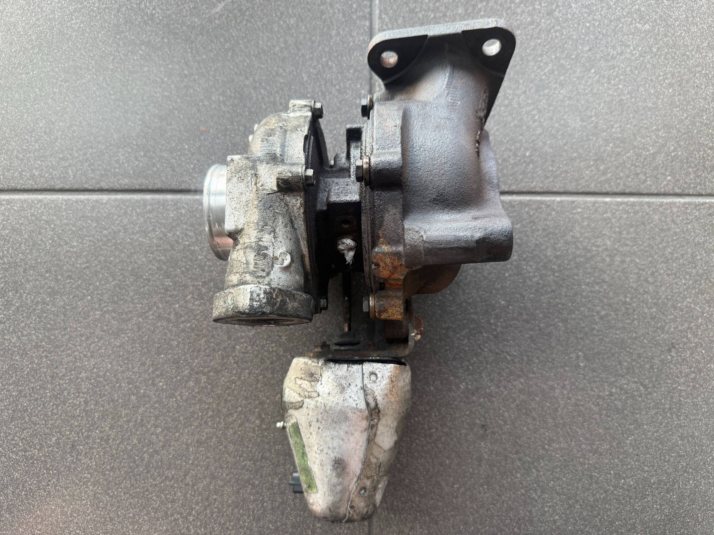 TURBINA OPEL ASTRA J 1.7 CDTI 2009- 55567731