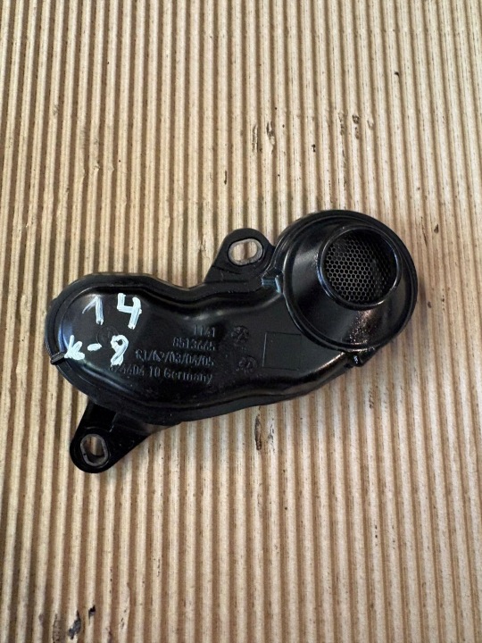 Öljynimusuppilo BMW 3 F30 F35 F31 8513665