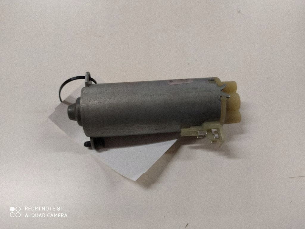 Volvo stoelverstellingsmotor OEM 0130002532 image 2