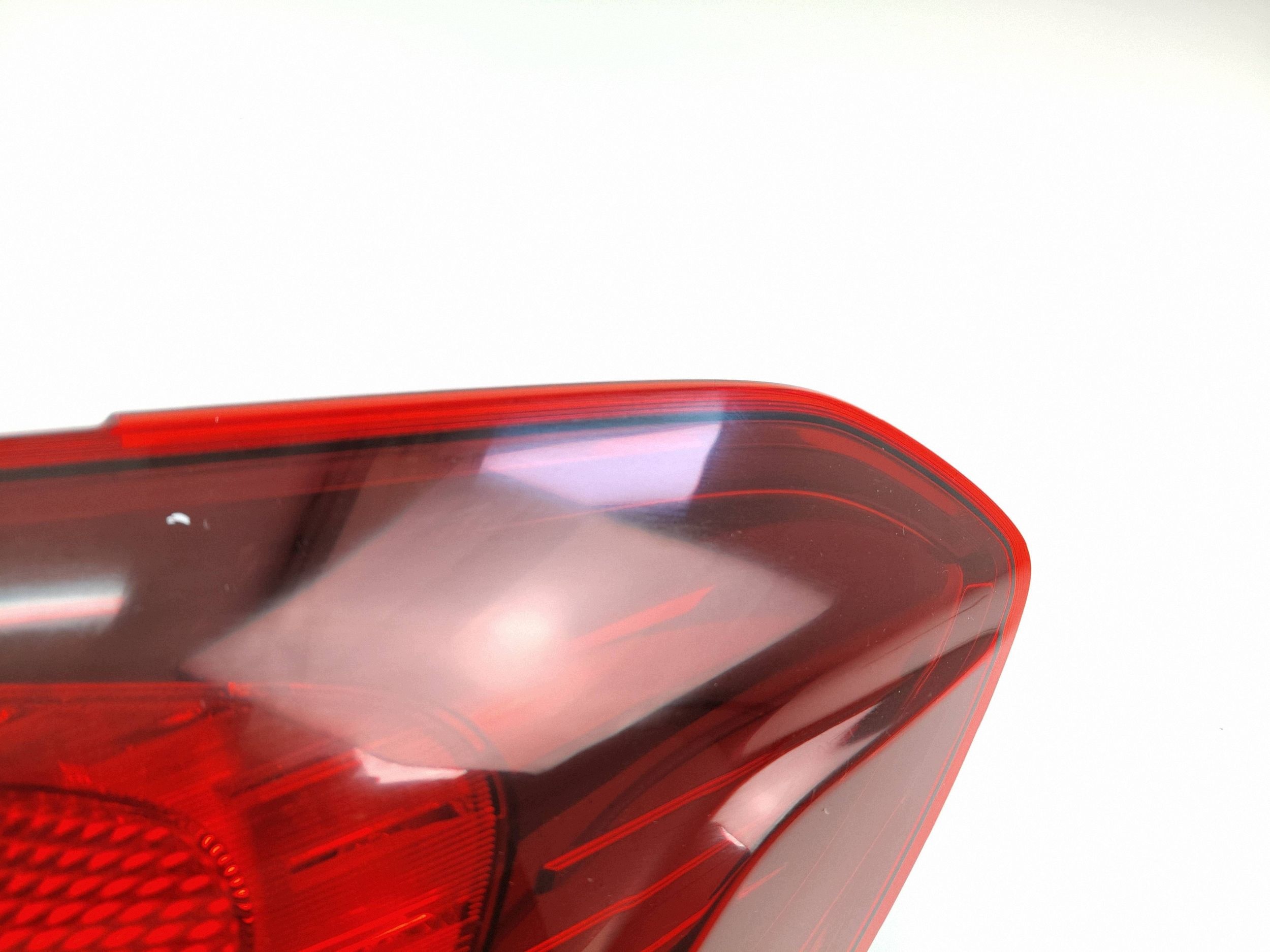 Luz trasera derecha Opel Astra IV J Kombi image 5