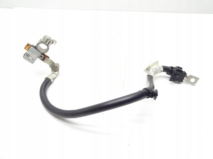 Klema miinus 22926732 Opel Astra K V