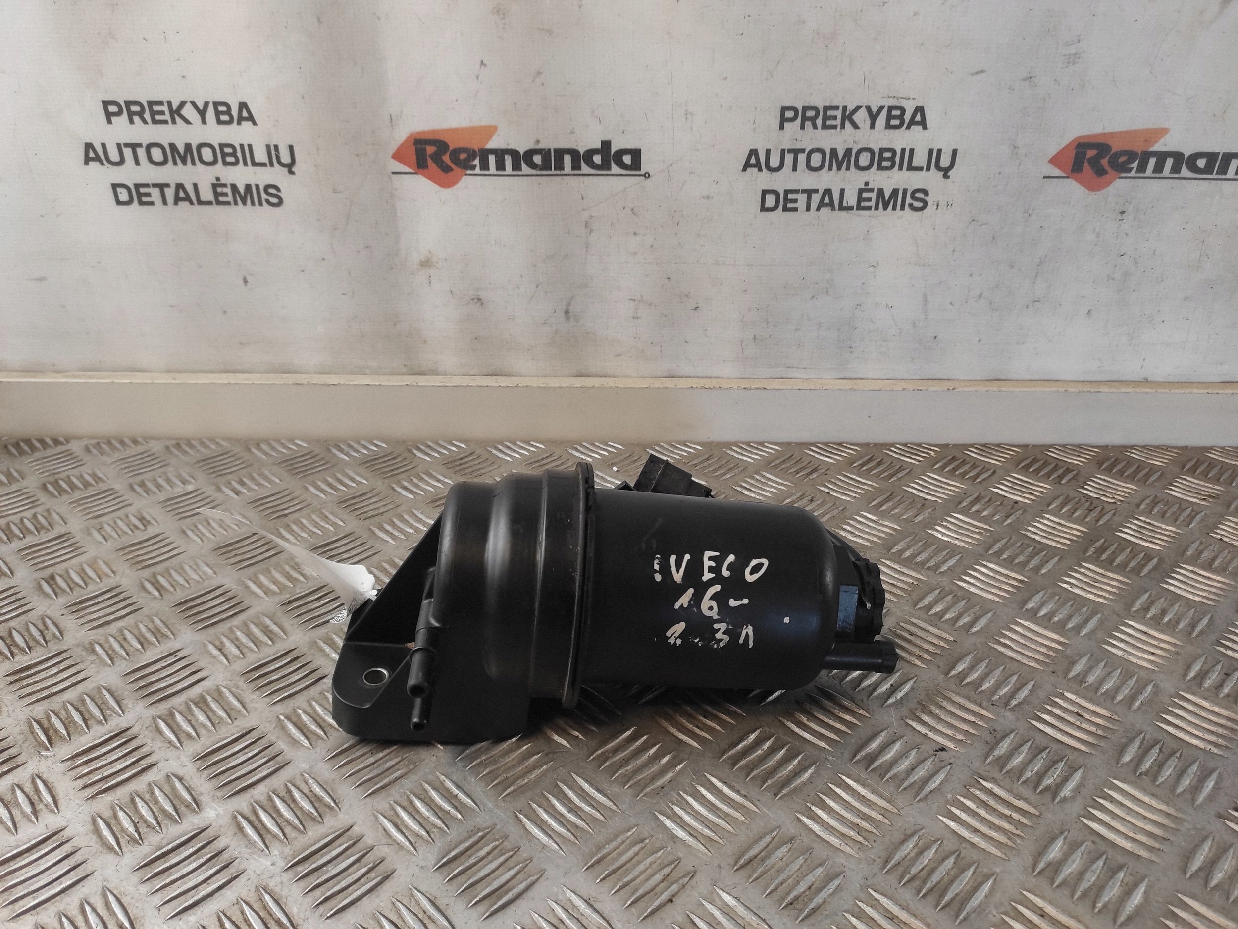 Kraftstofffiltergehäuse OEM 5801350522 mit Einsatz image 2