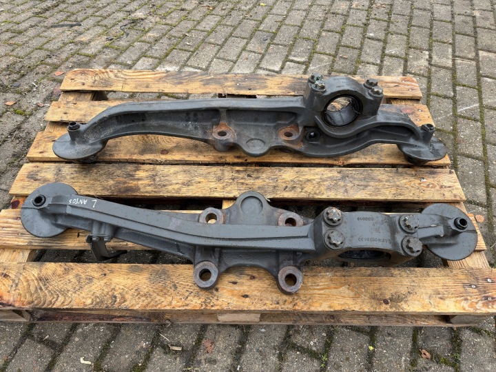 Delfin Luftfederbalg-Halterung Hinten Links oder Rechts Mercedes Actros MP 4 Antos