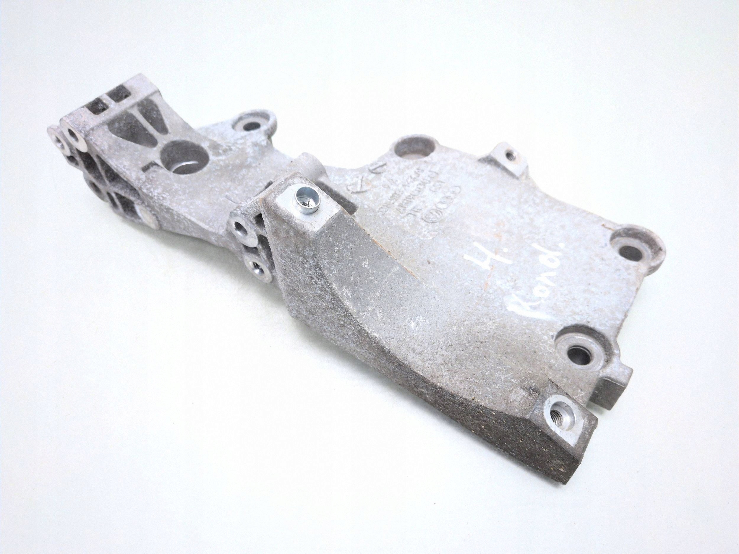VW OE 038903143AF Support Alternateur image 2