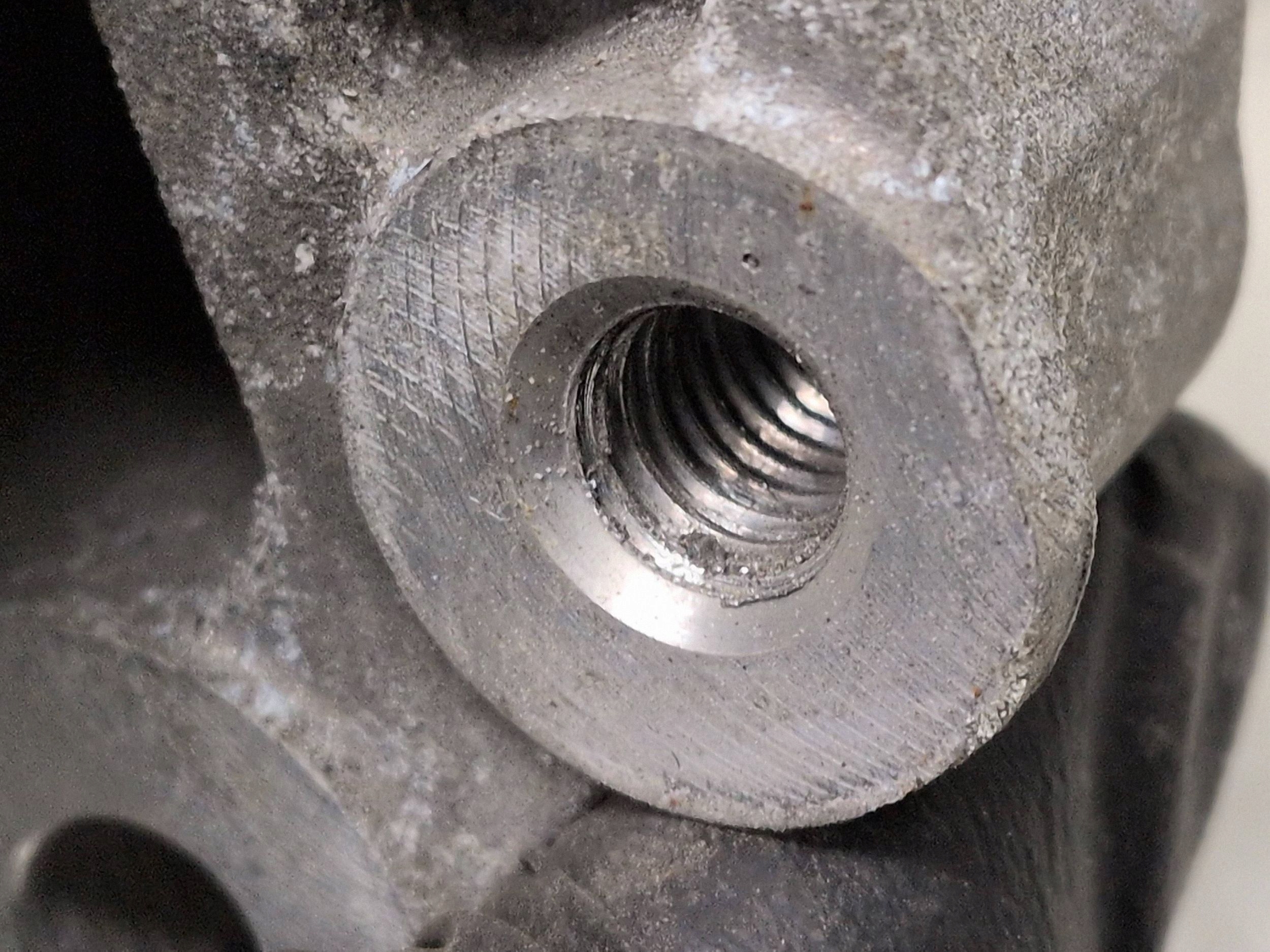 VW OE 038903143AF Support Alternateur image 8