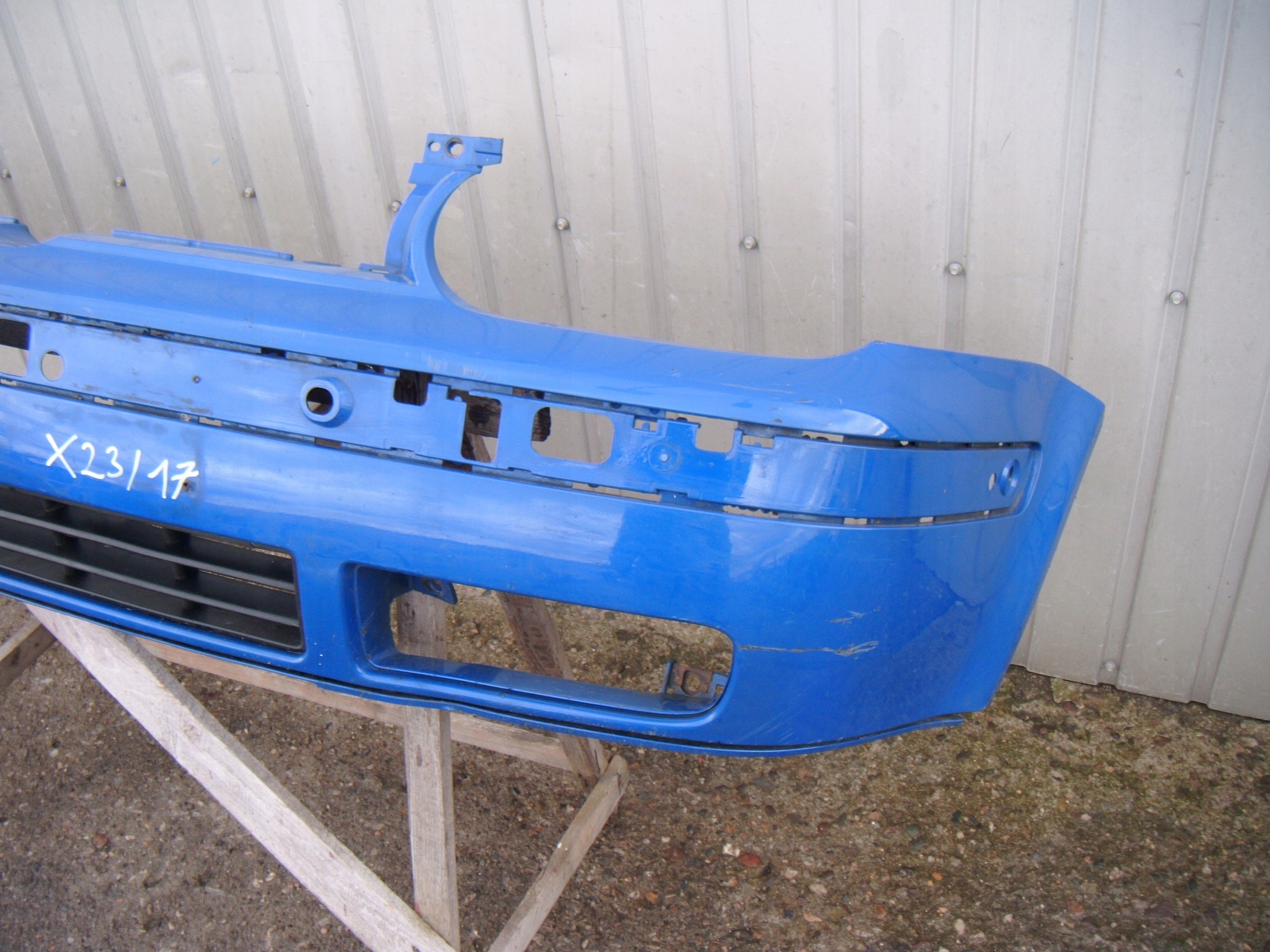 VW Golf 4 IV 97-06 Stoßstange vorne 1J0807221 + Gitter - schön - komplett image 5